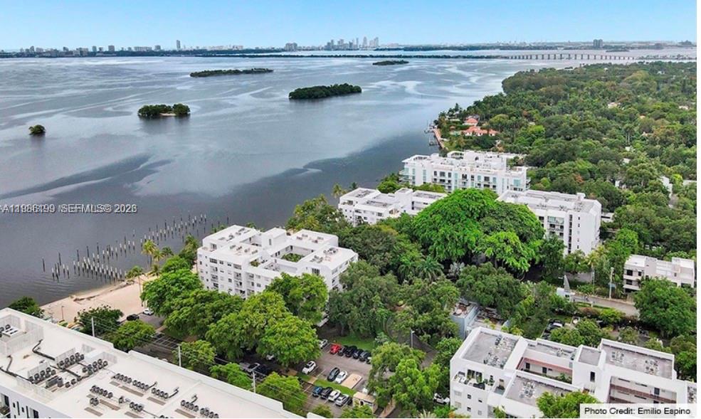 Nirvana Condo No Four Con