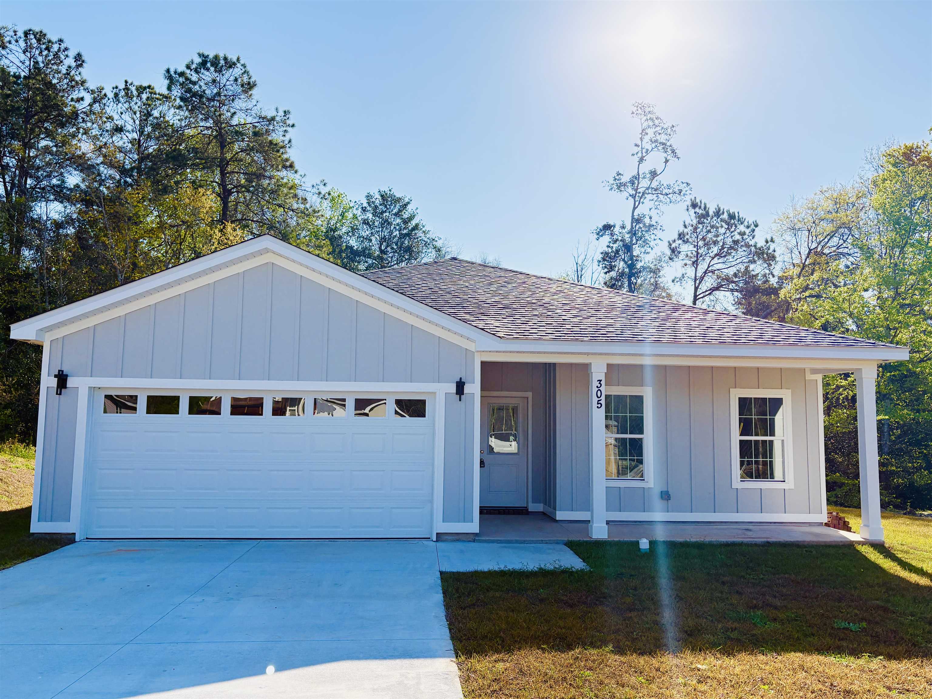 305  DELORES MADISON Drive , Midway, FL, 