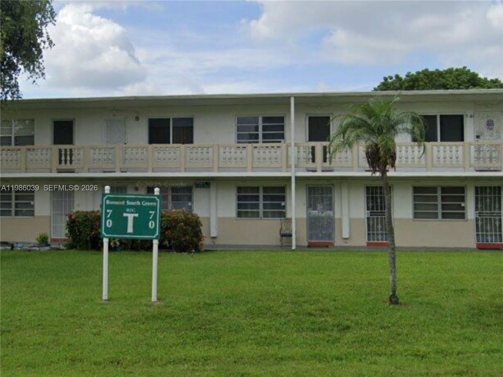 Ro-Mont South Green Condo