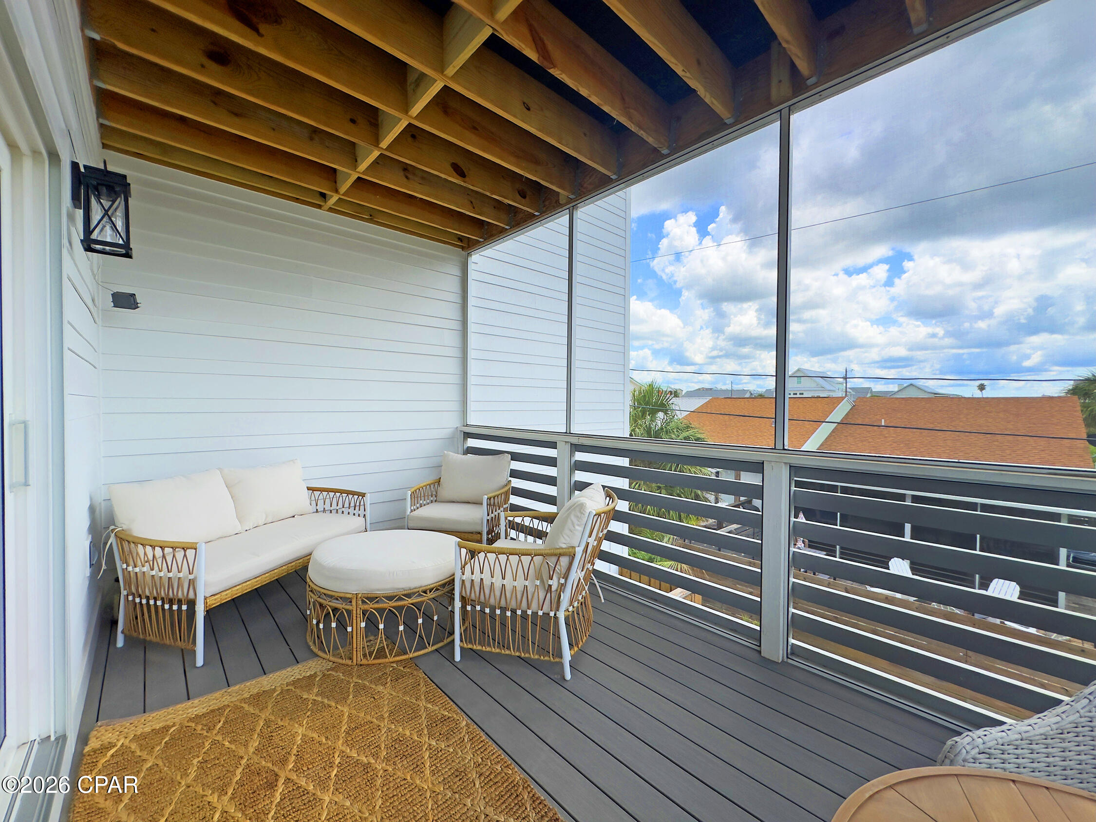 Listing photo id 12 for 107 41st Street D
