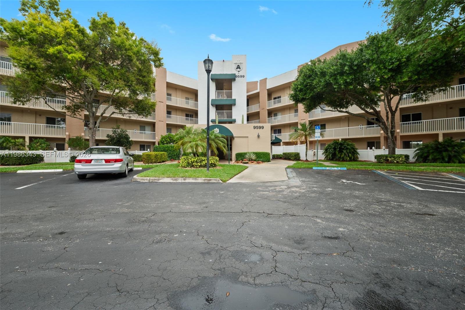 Weldon Condominium A