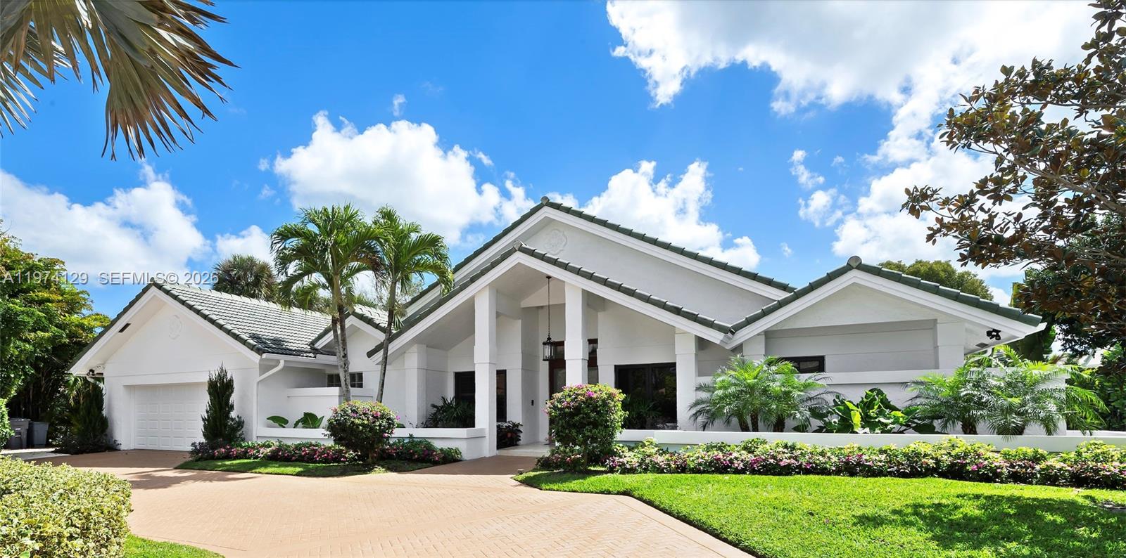 Mahogany Bend Of Boca Wes