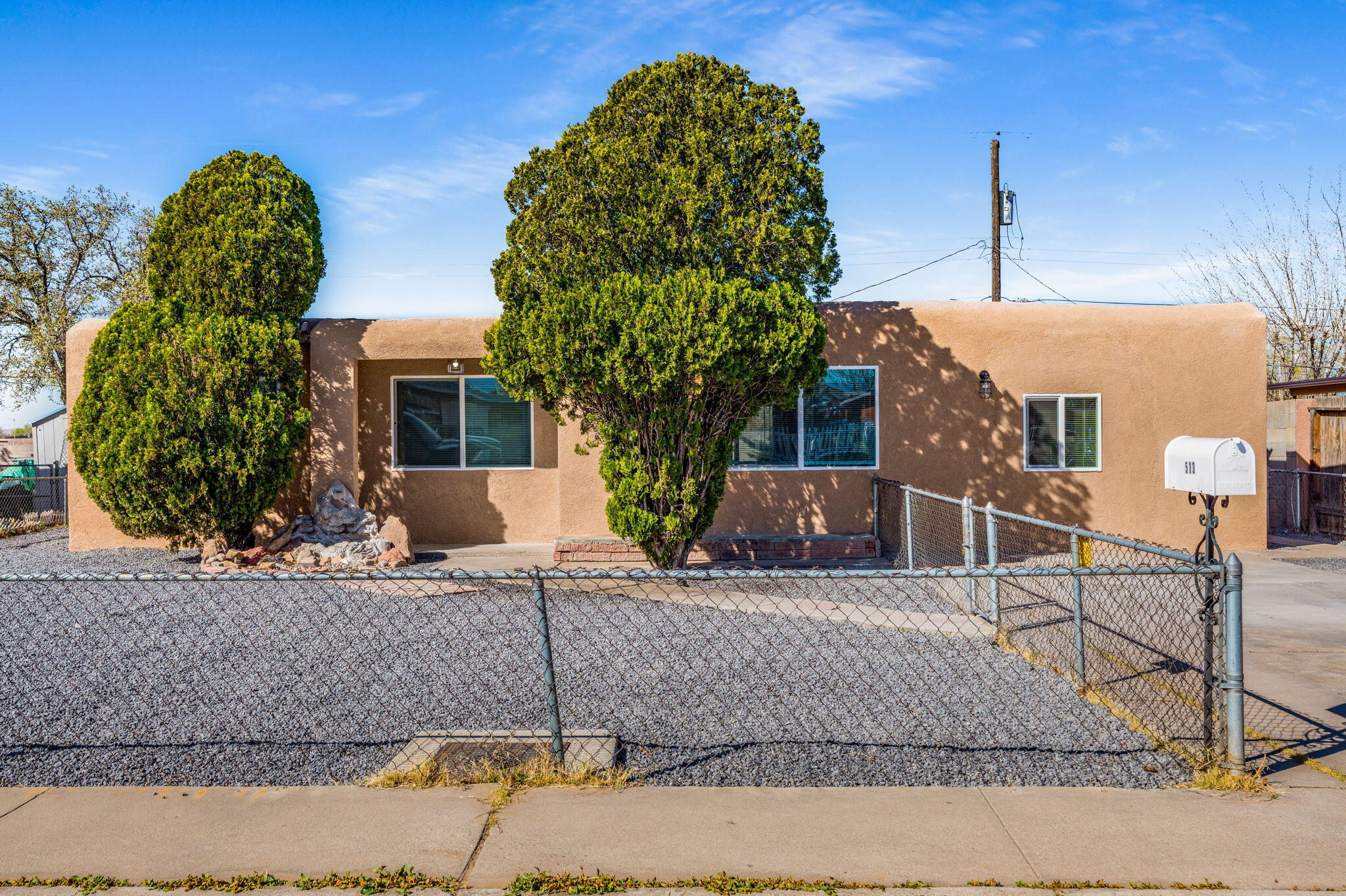 Beautifully renovated 3 bedroom, 1 bathroom home. Step inside to find a completely updated kitchen with modern amenities, New flooring, creating a seamless flow from room to room and relax in. * Brand new kitchen appliances.Ready Moved Home.