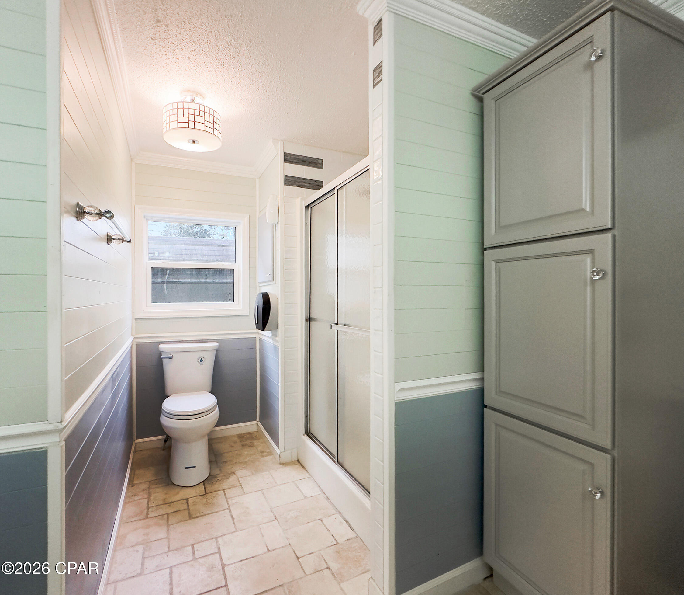 Listing photo id 22 for 1584 Peachtree Road