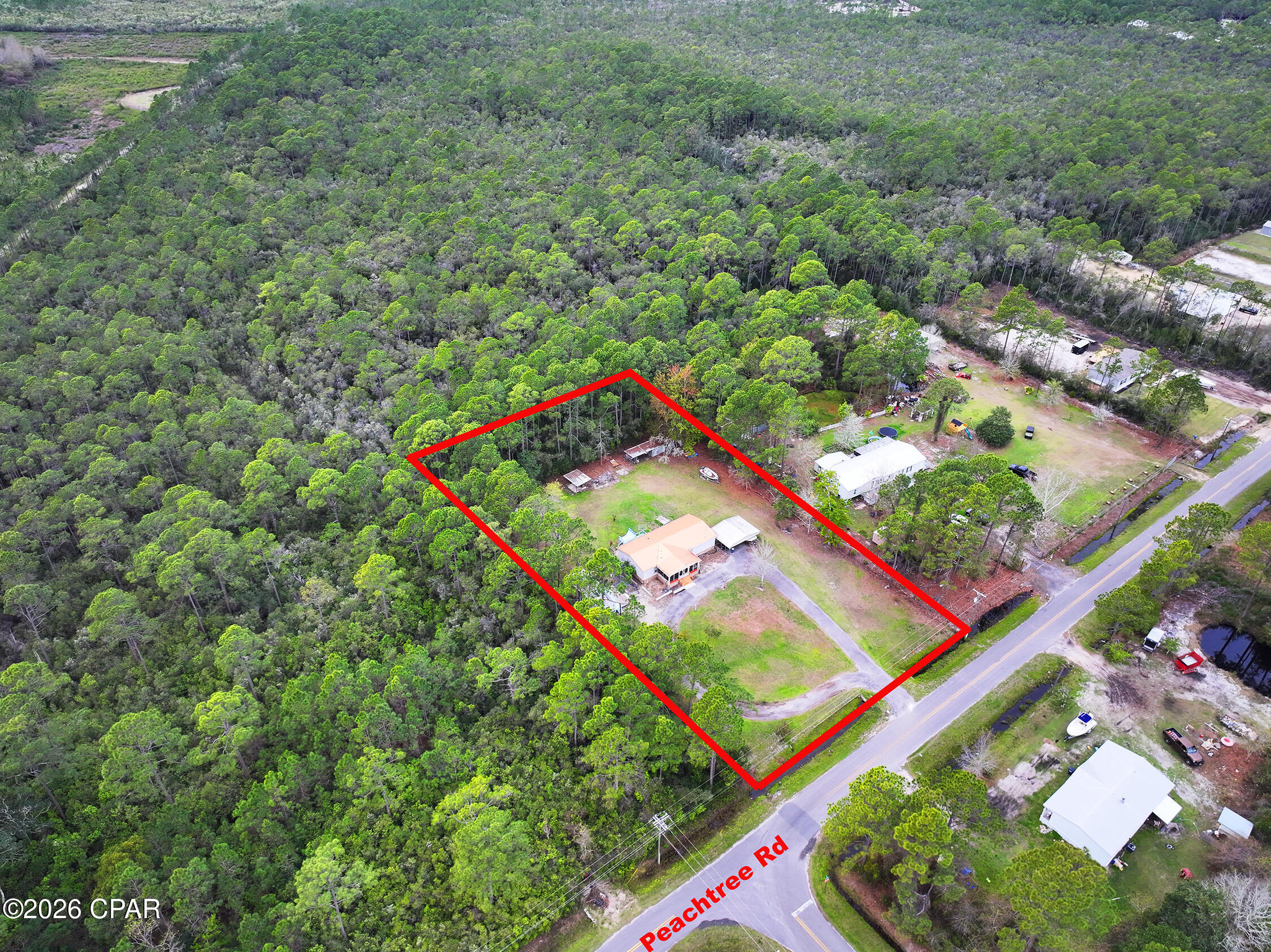 Listing photo id 36 for 1584 Peachtree Road