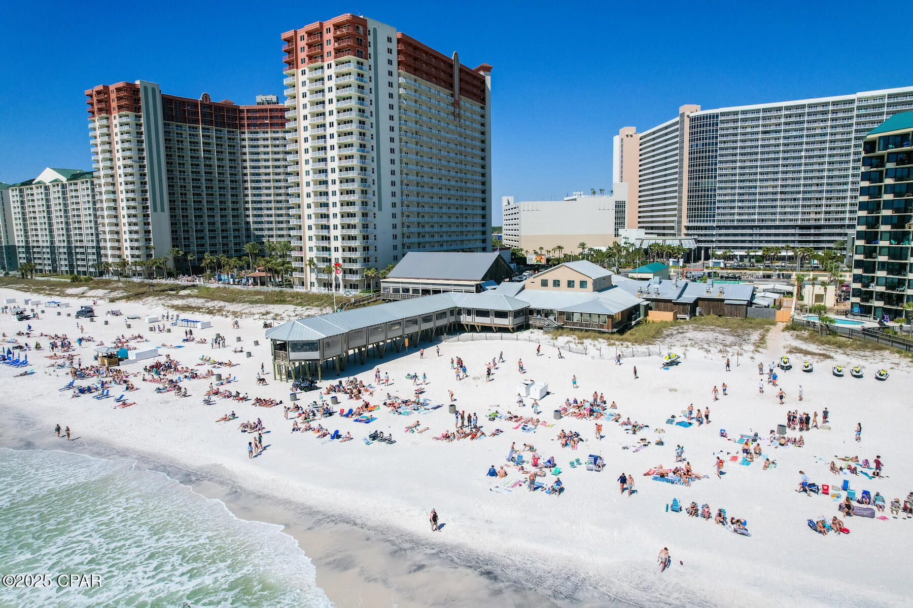 Listing photo id 16 for 5403 Gulf Drive