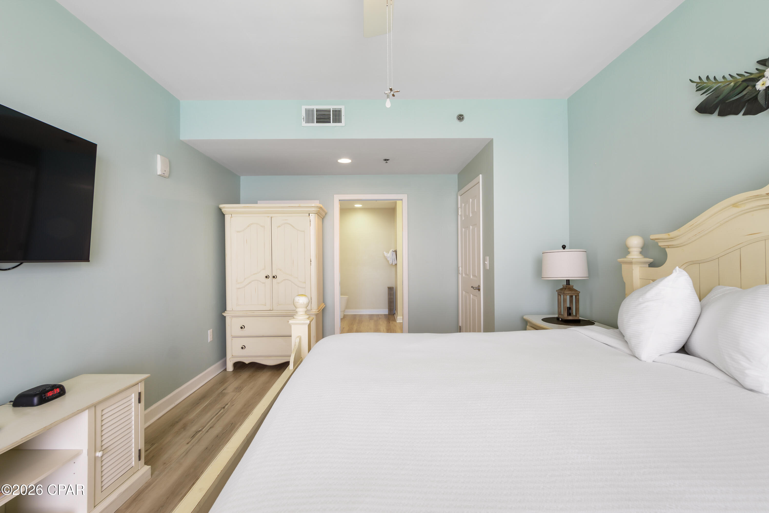 Image 20 For 17739 Front Beach Road 1902w