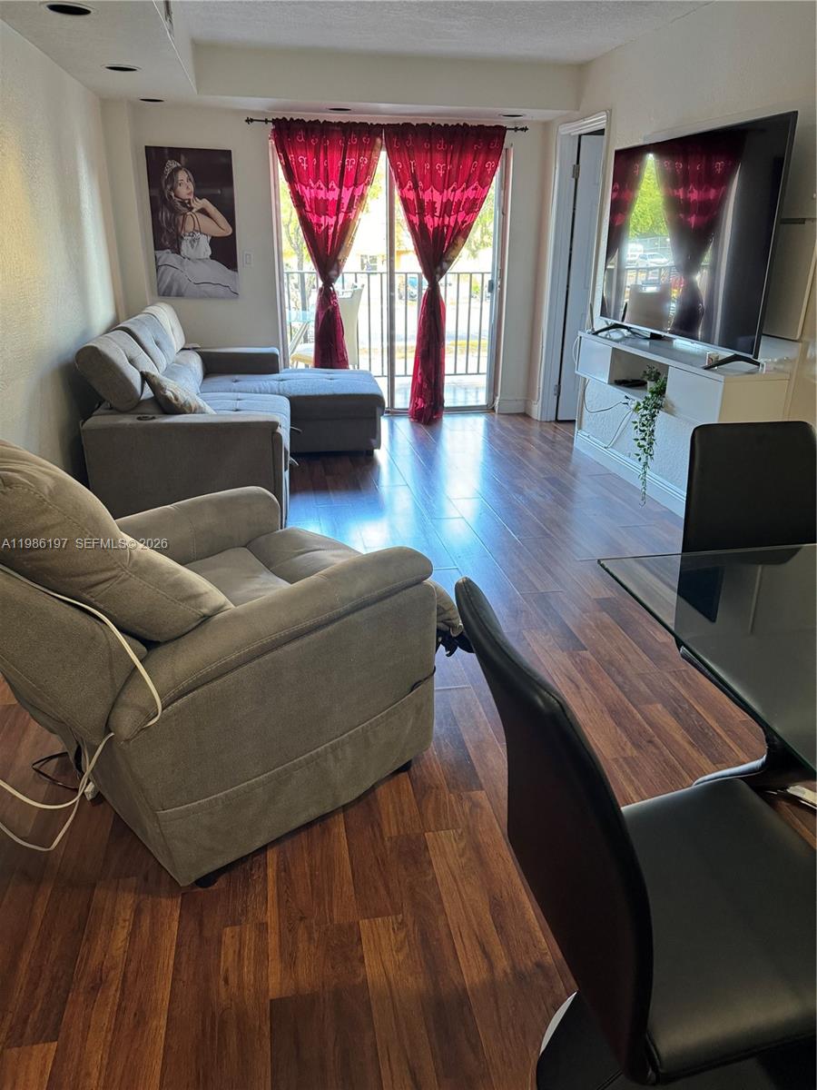 Sunset Villas No 3 Condo