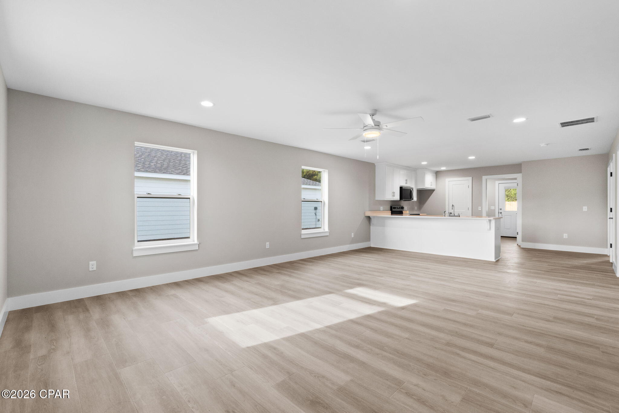 Image 6 For 729 Kirklin Avenue