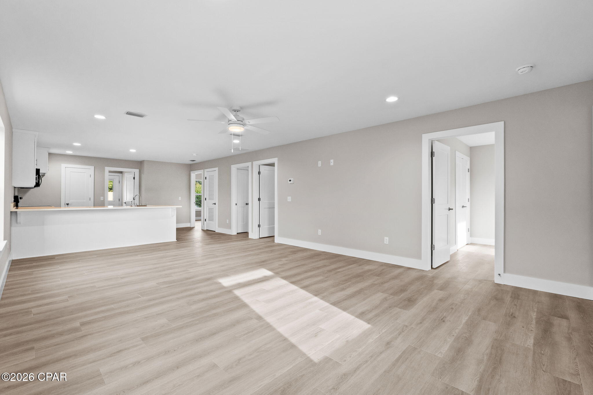 Image 7 For 729 Kirklin Avenue