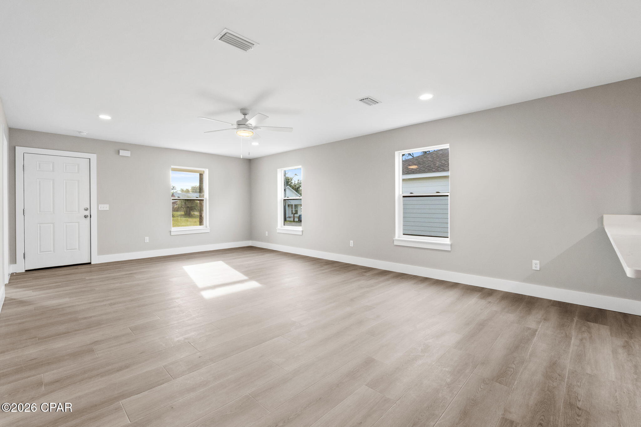 Image 8 For 729 Kirklin Avenue