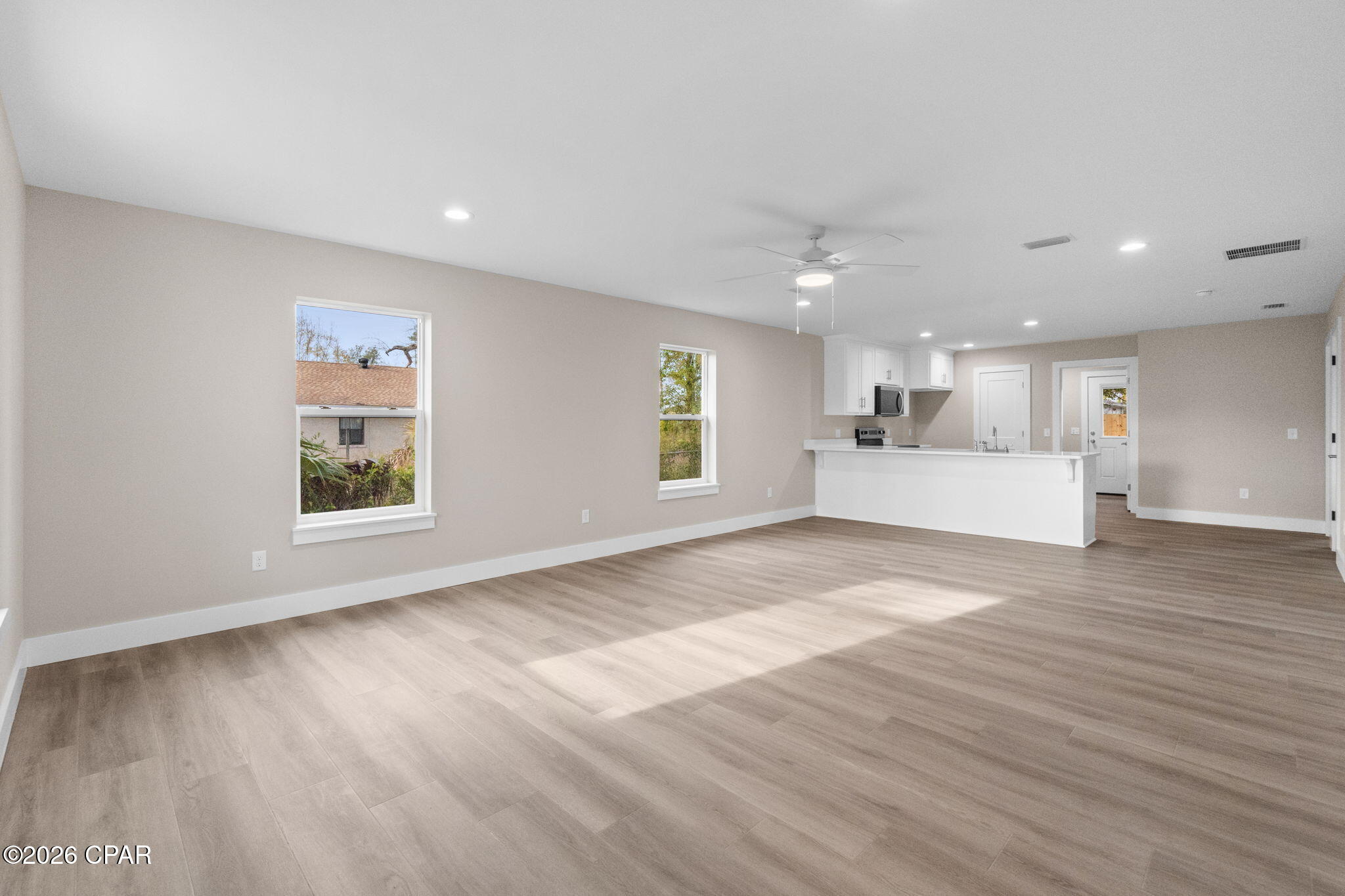 Image 6 For 727 Kirklin Avenue