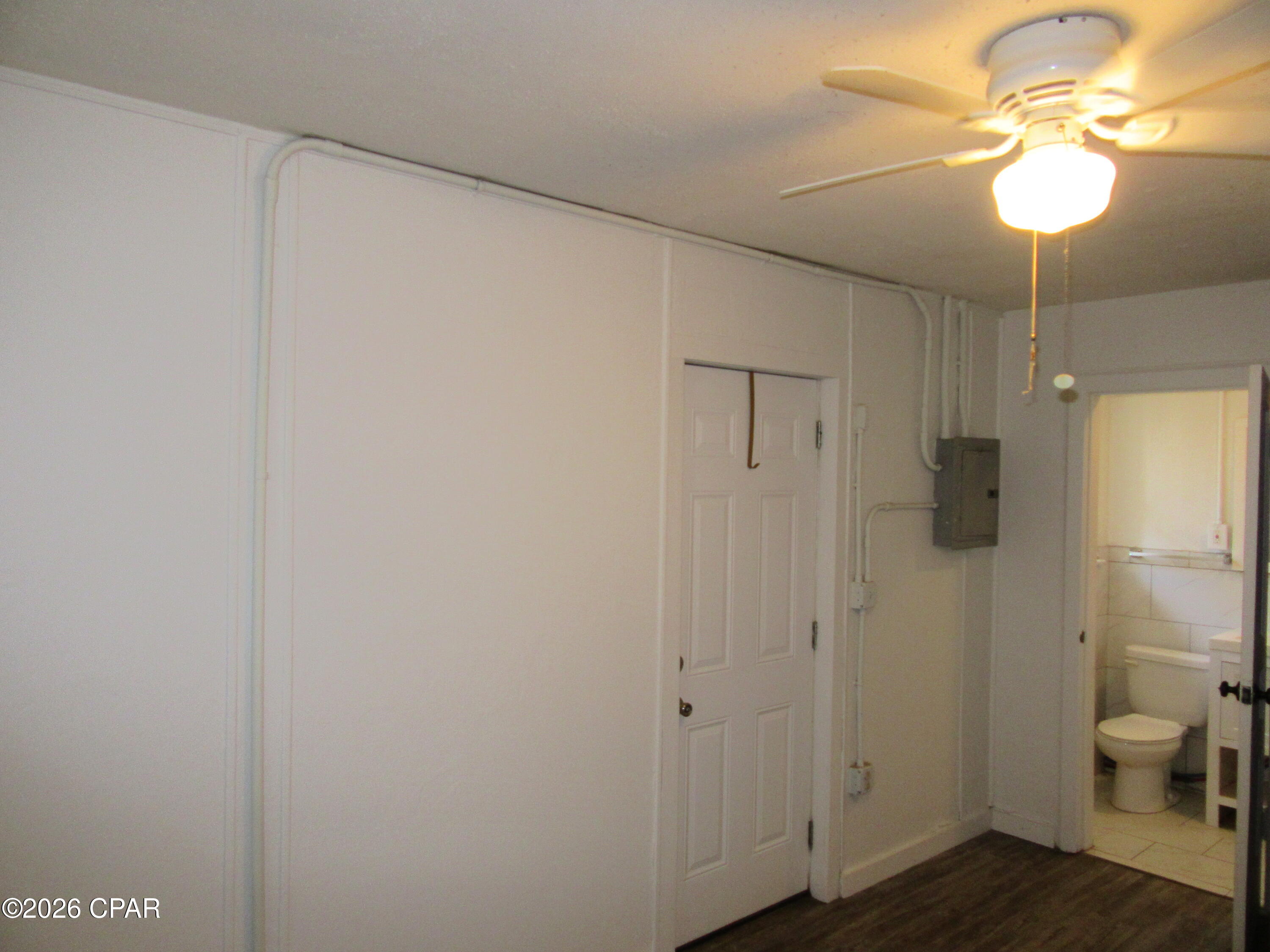 Image 10 For 1511 Molitor Avenue #6