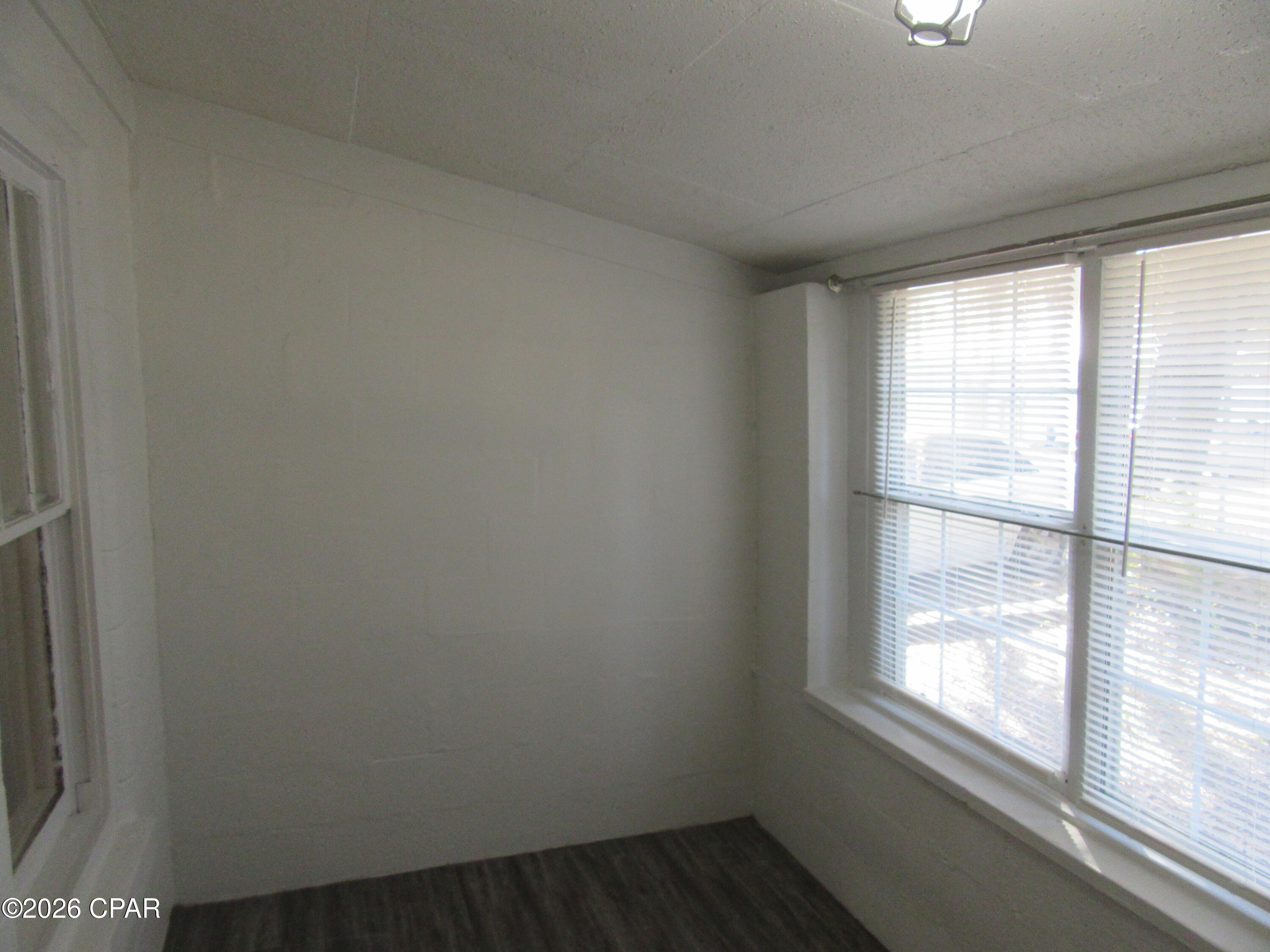 Image 5 For 1511 Molitor Avenue #6