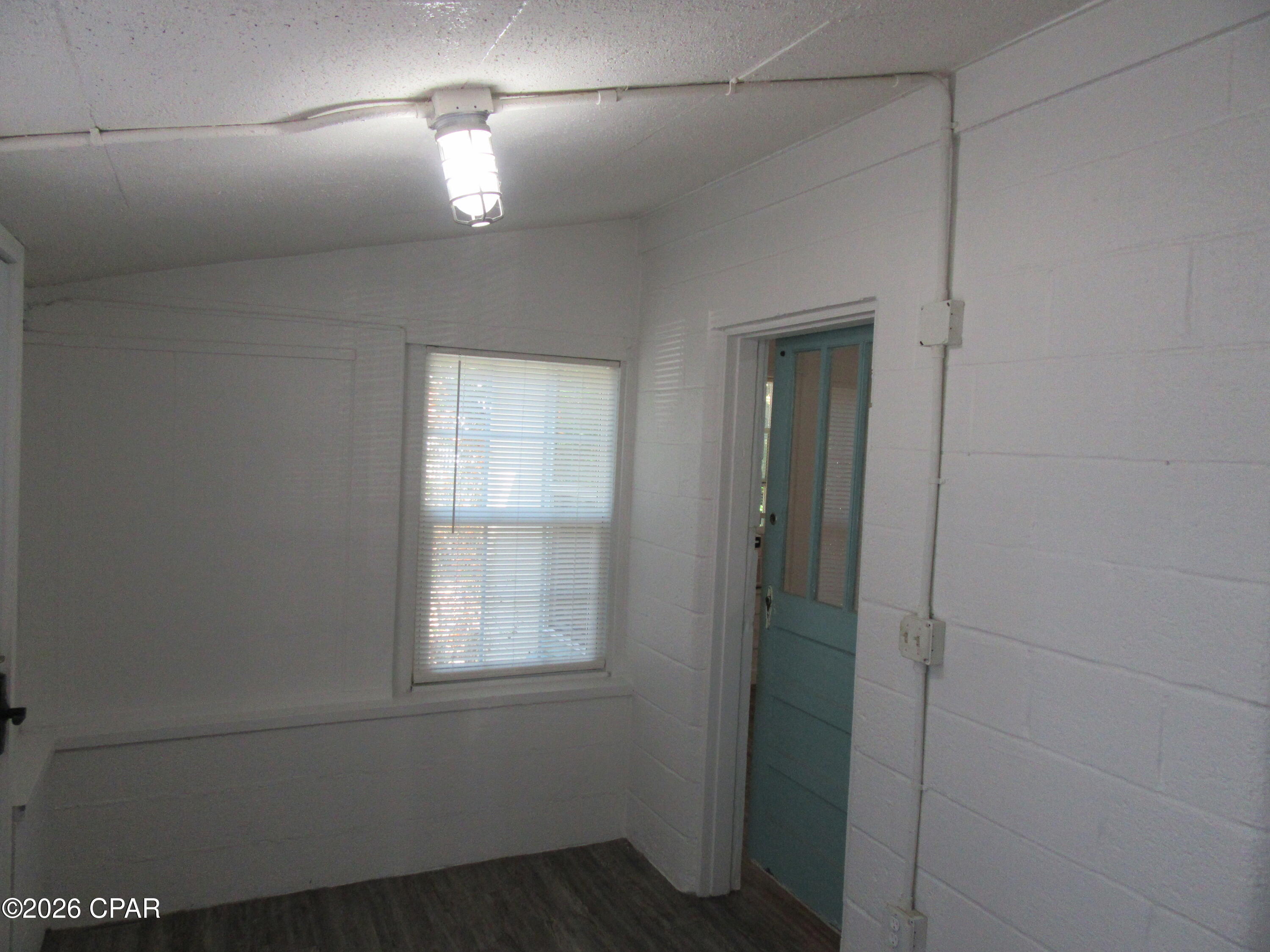 Image 7 For 1511 Molitor Avenue #6