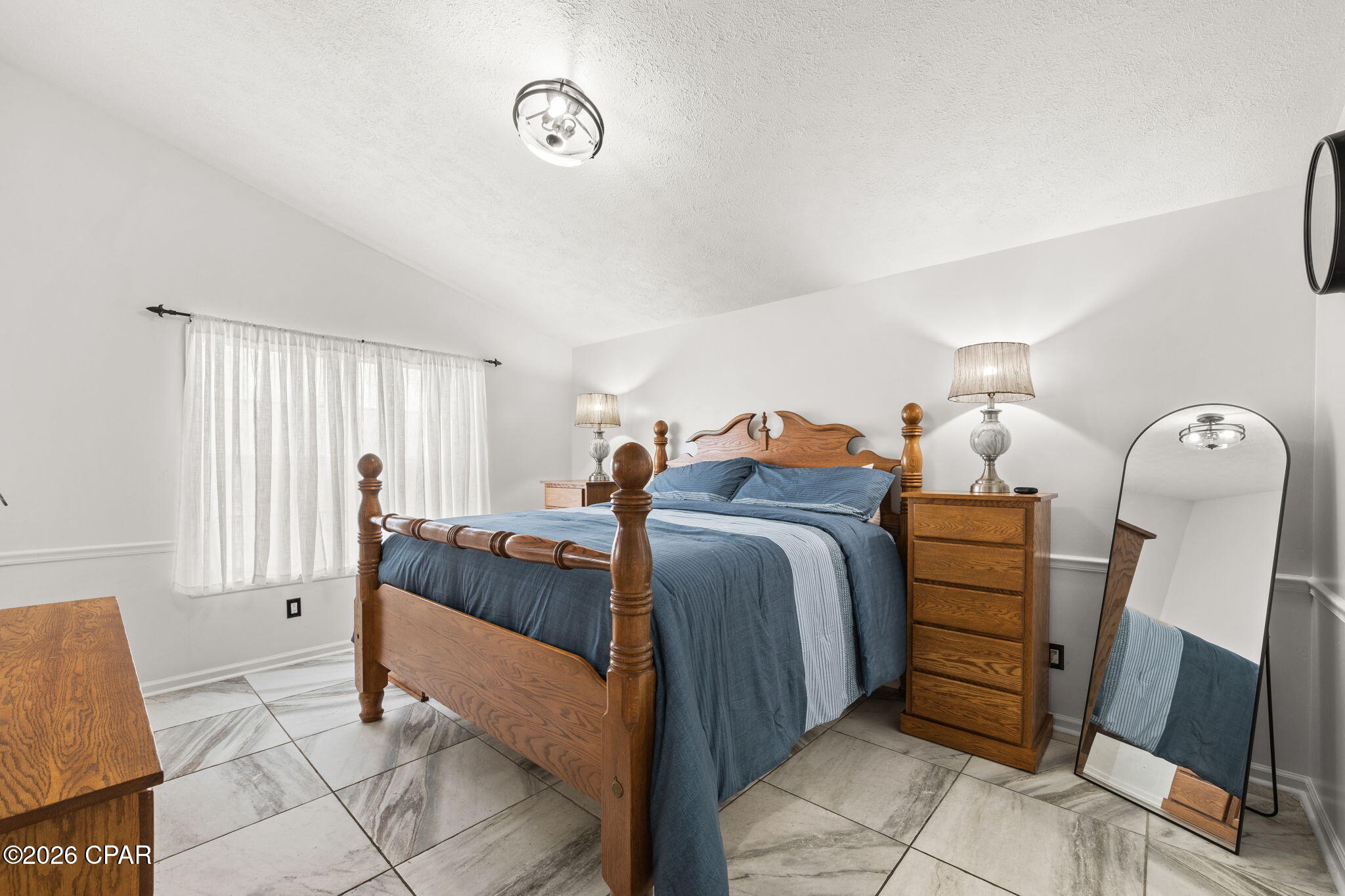 Image 17 For 17826 Front Beach Road