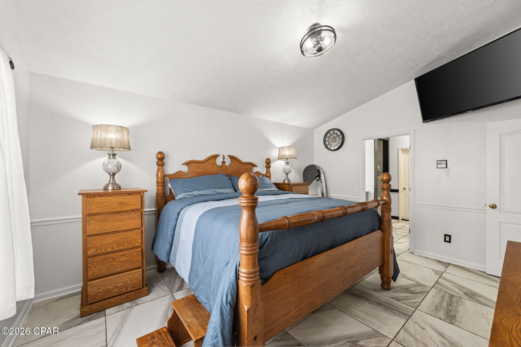 Image 18 For 17826 Front Beach Road