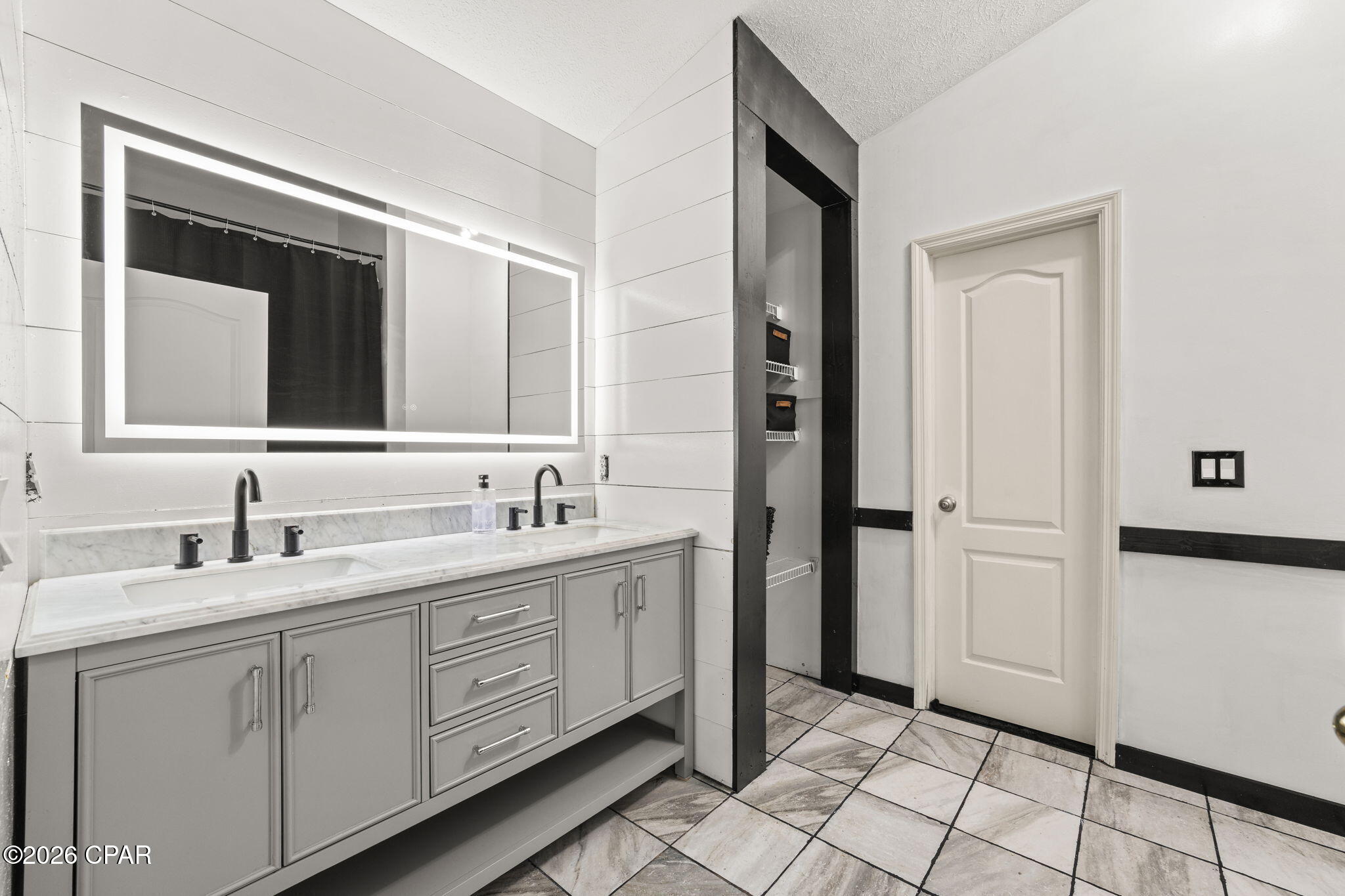 Image 20 For 17826 Front Beach Road