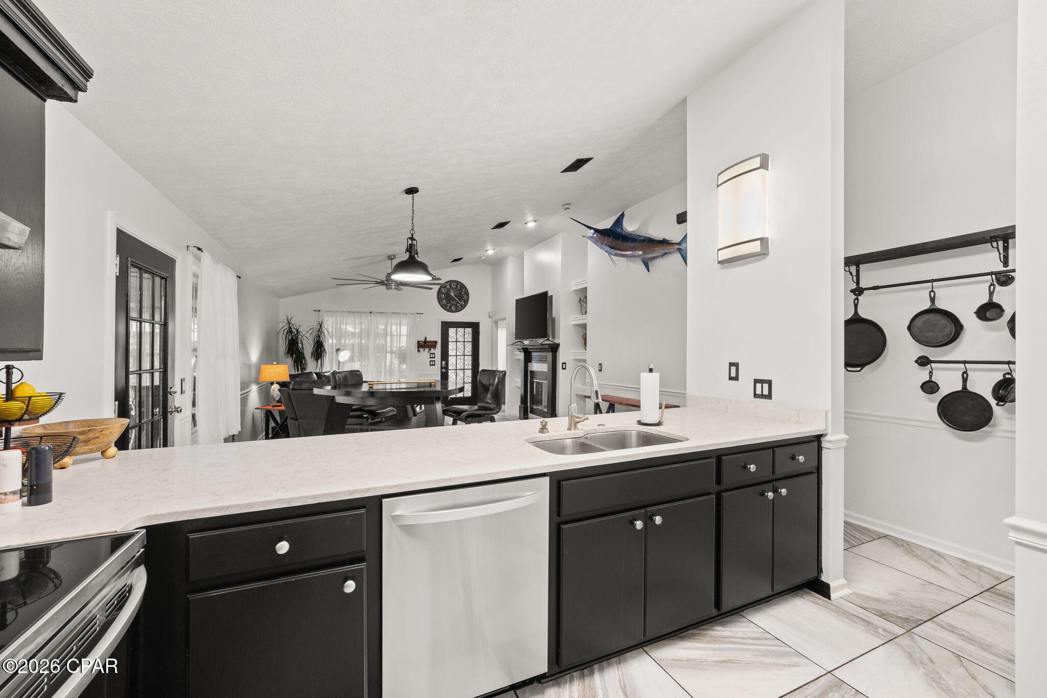 Image 6 For 17826 Front Beach Road