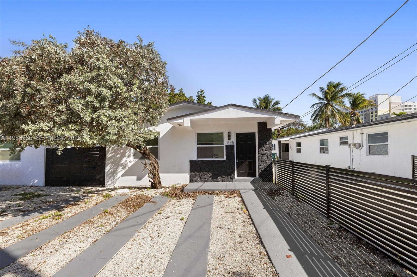 Property photo # 0