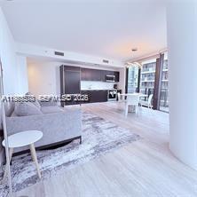 Brickell Heights West Con