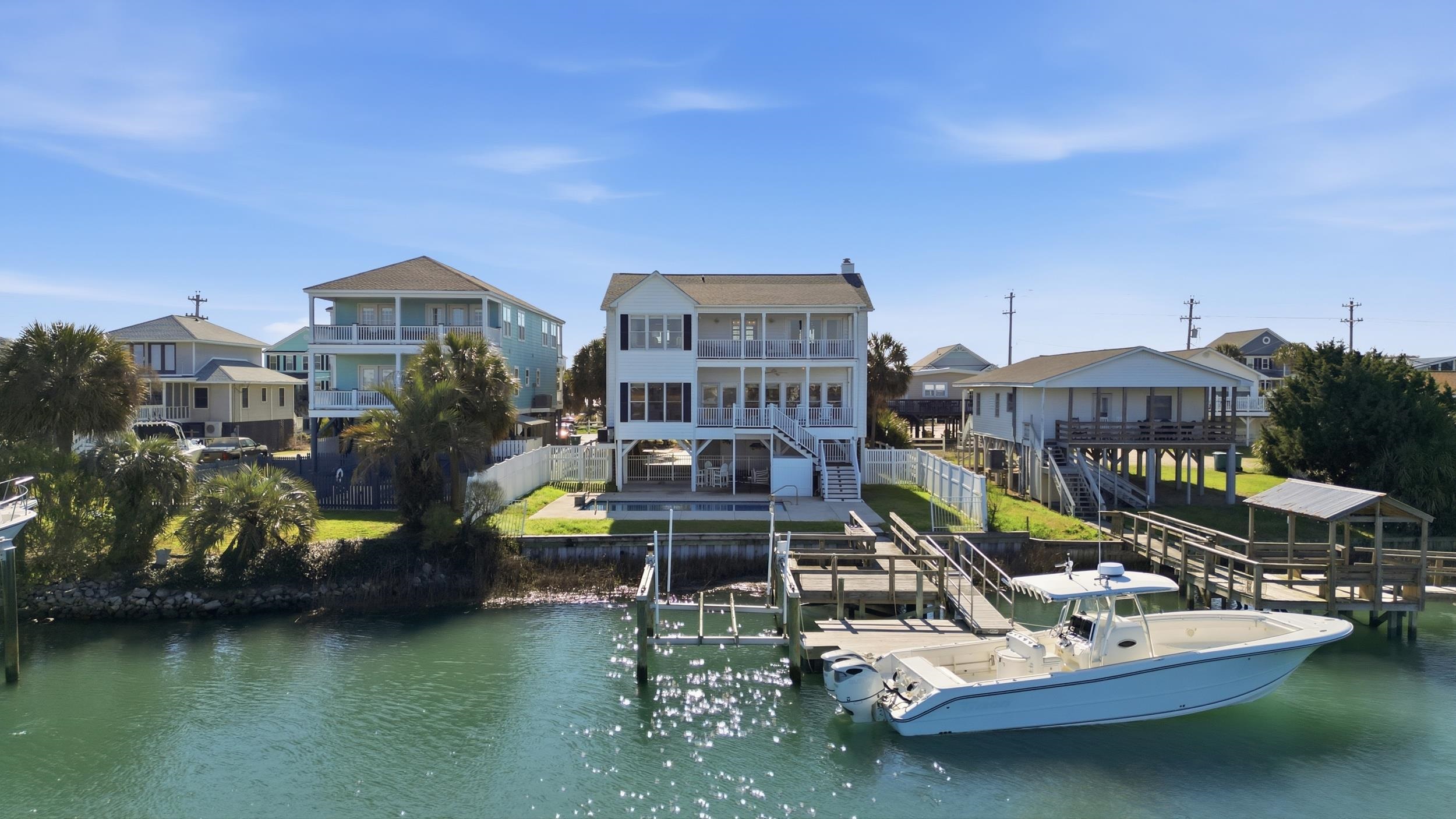2607295 | Photo 2