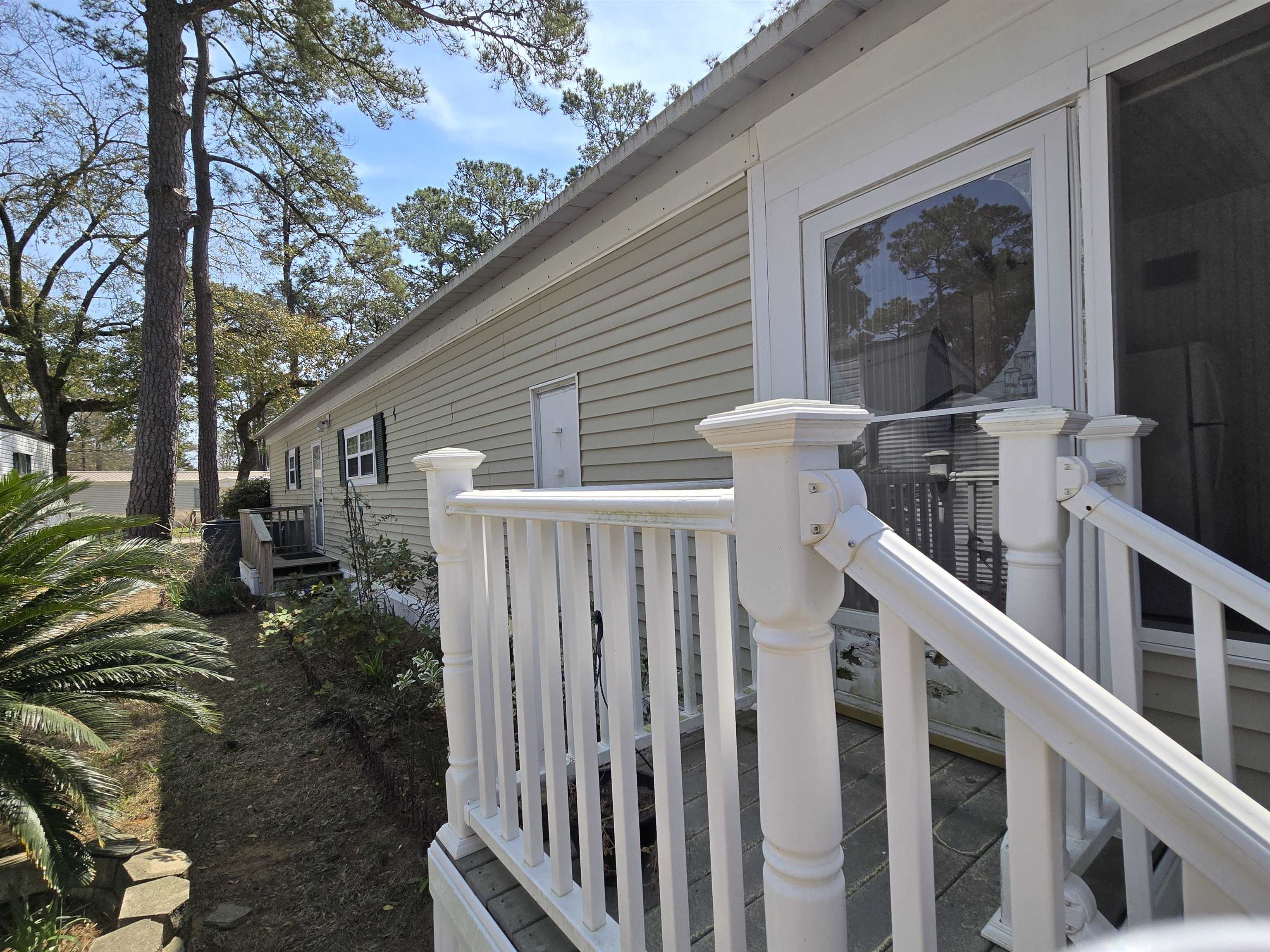 2607302 | Photo 2