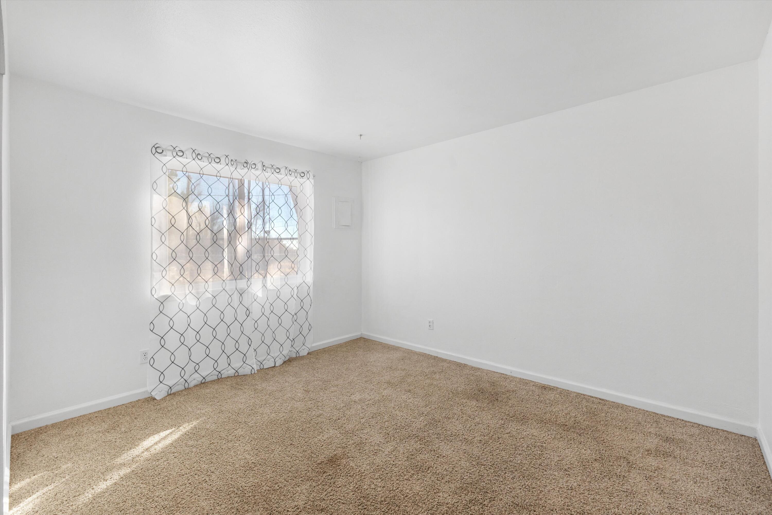 Photo 17 — 3513 Camino Alameda SW