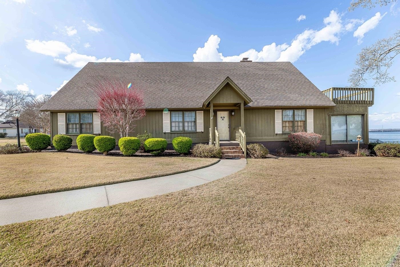 603 Santee Dr. Santee, SC 29142
