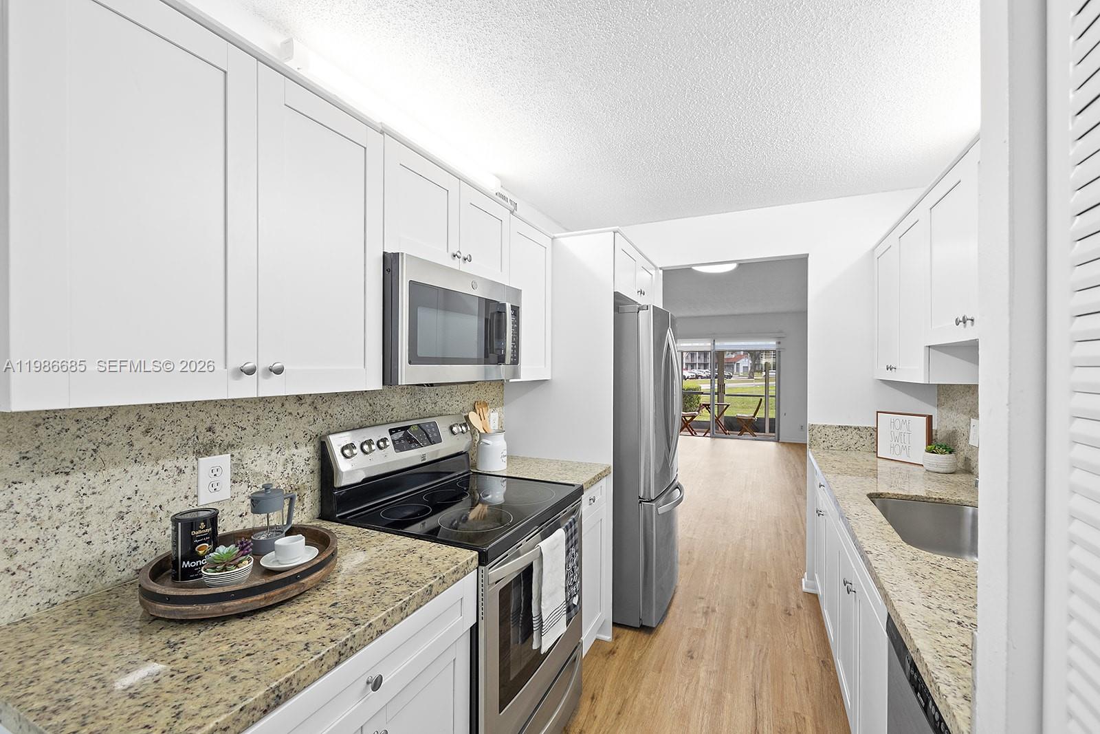 Cambridge At Century Vill