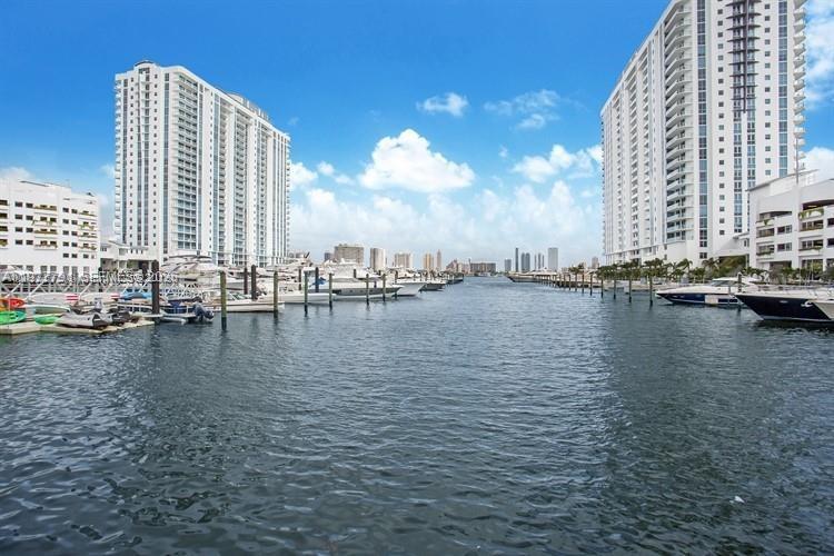 Apartamento en Alquiler en North Miami Beach, FL