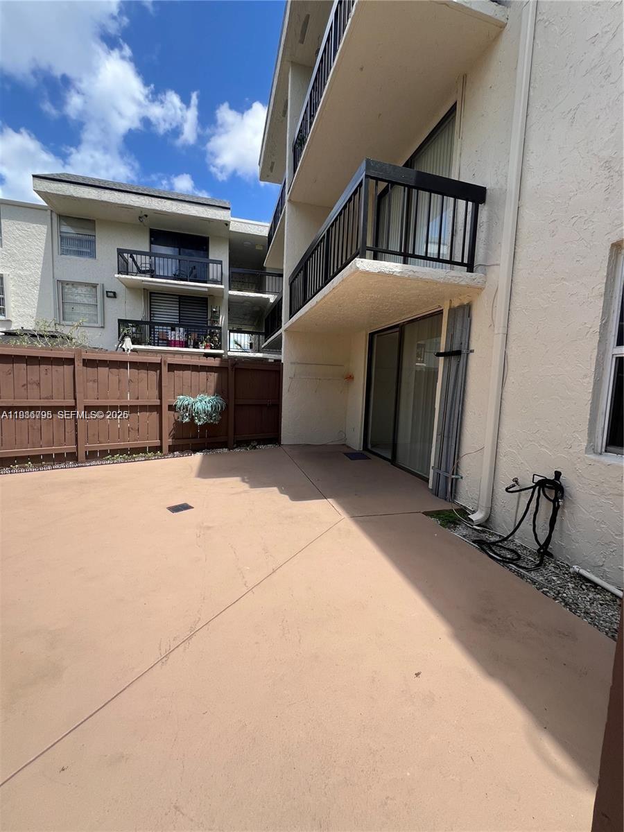 Captiva Lakes Villas Cond