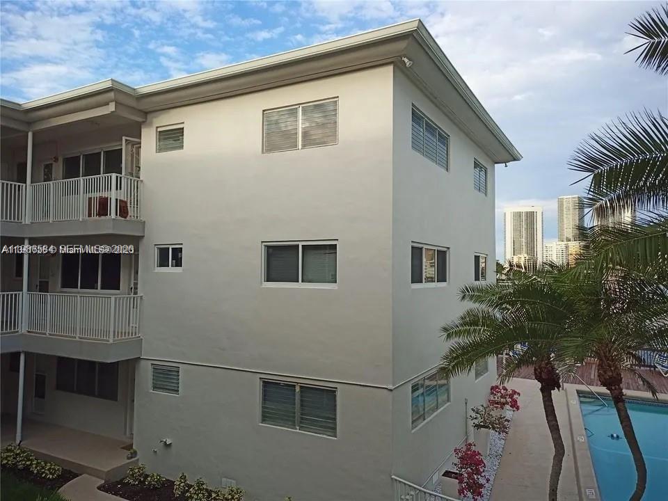 Property photo # 9