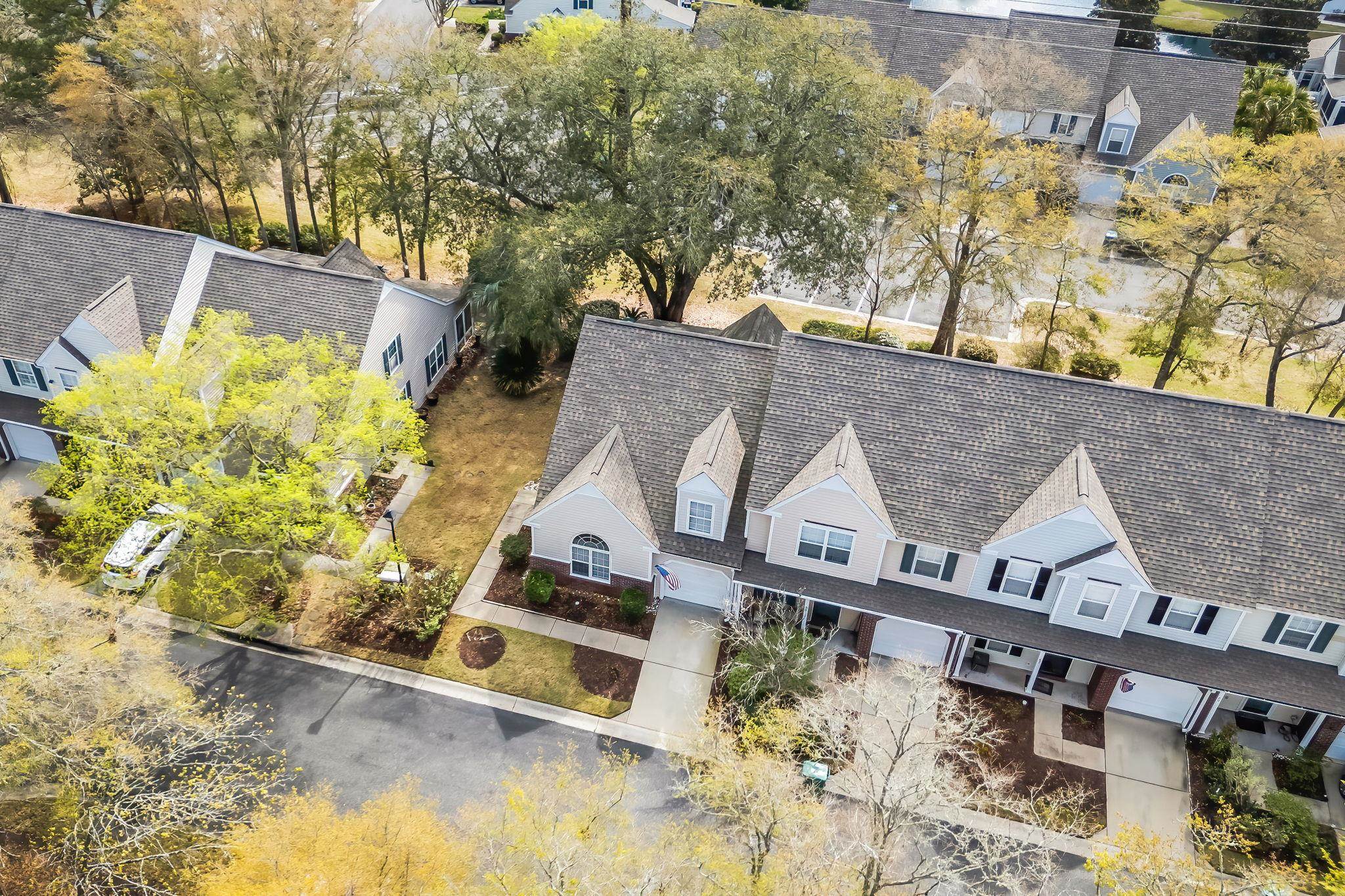 63 Pembroke Ln. 