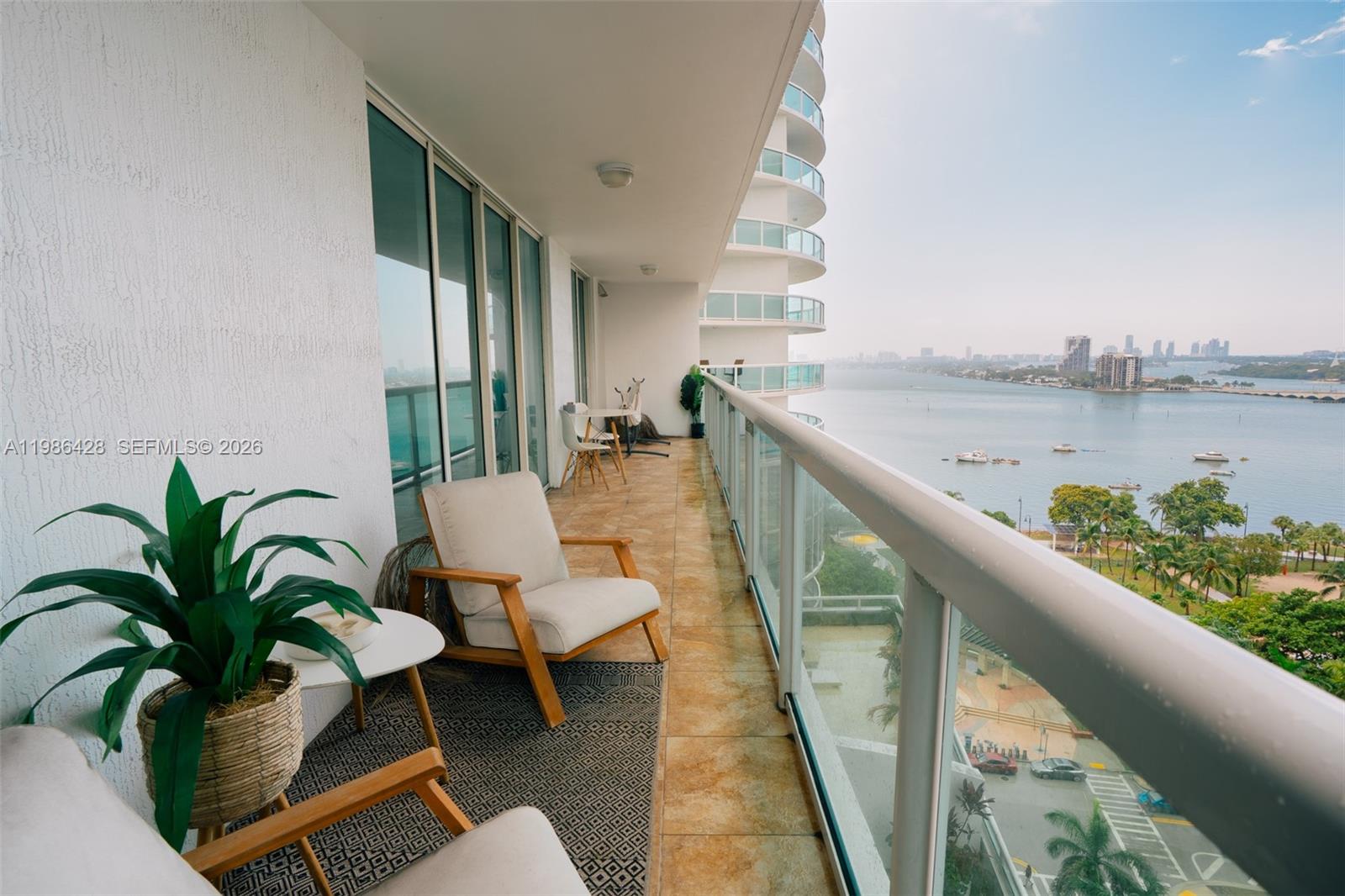 1800 Club Condo