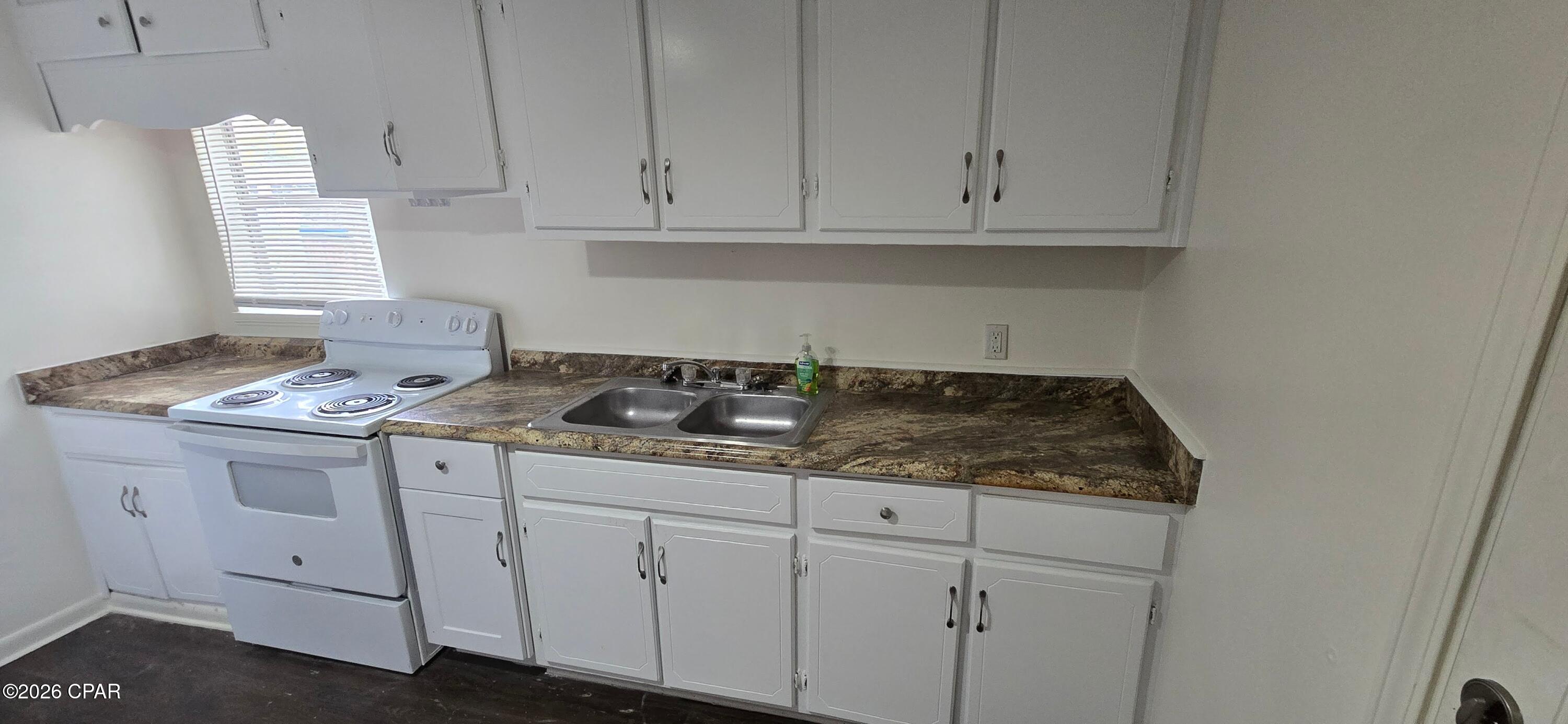 Image 15 For 825 11th Court