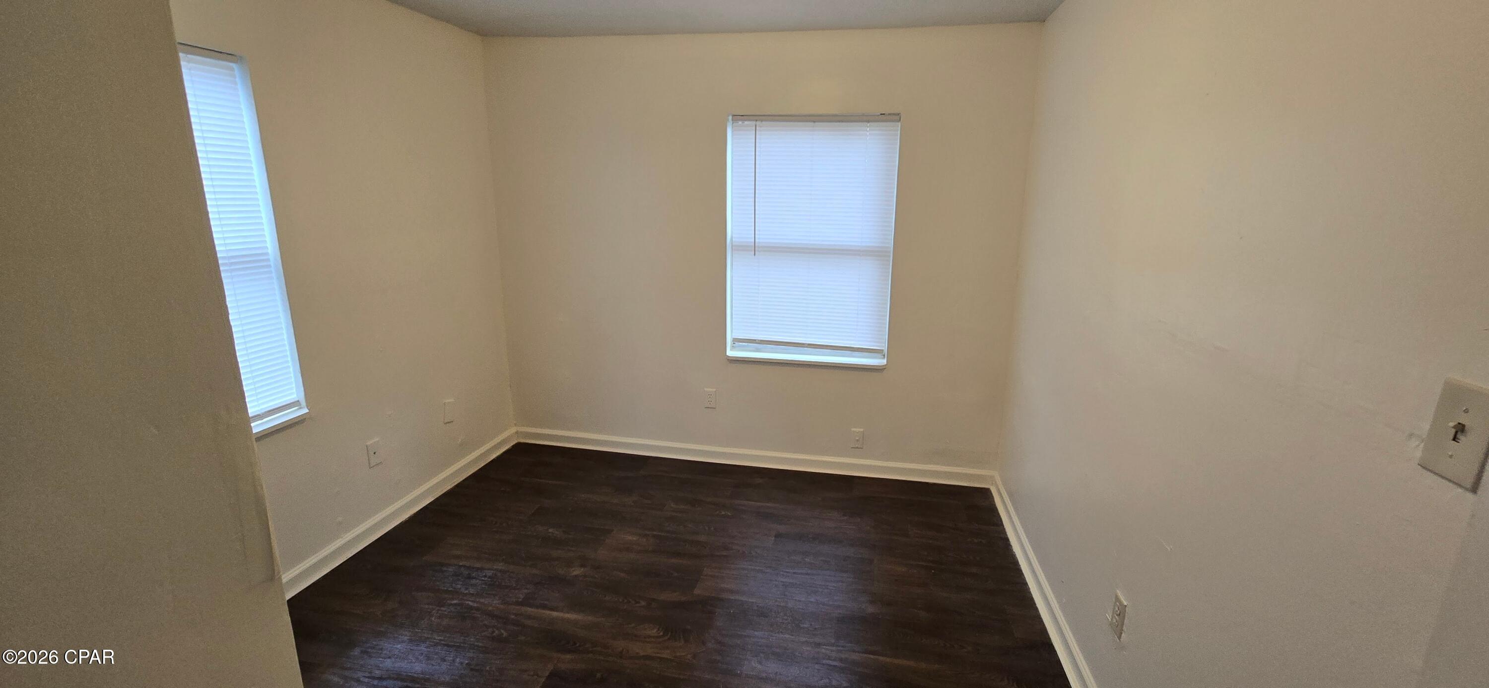 Image 7 For 825 11th Court