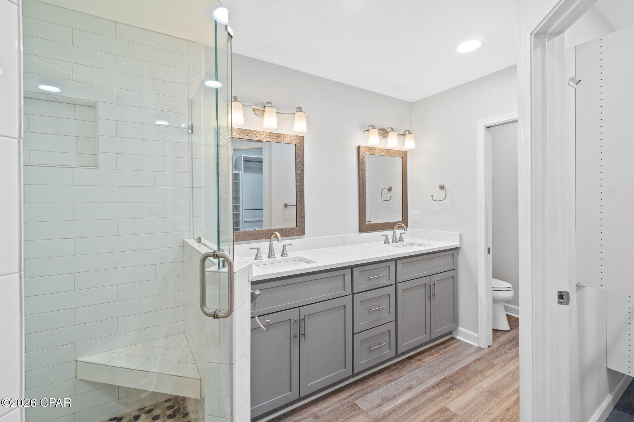 Listing photo id 20 for 136 Derby Woods Drive