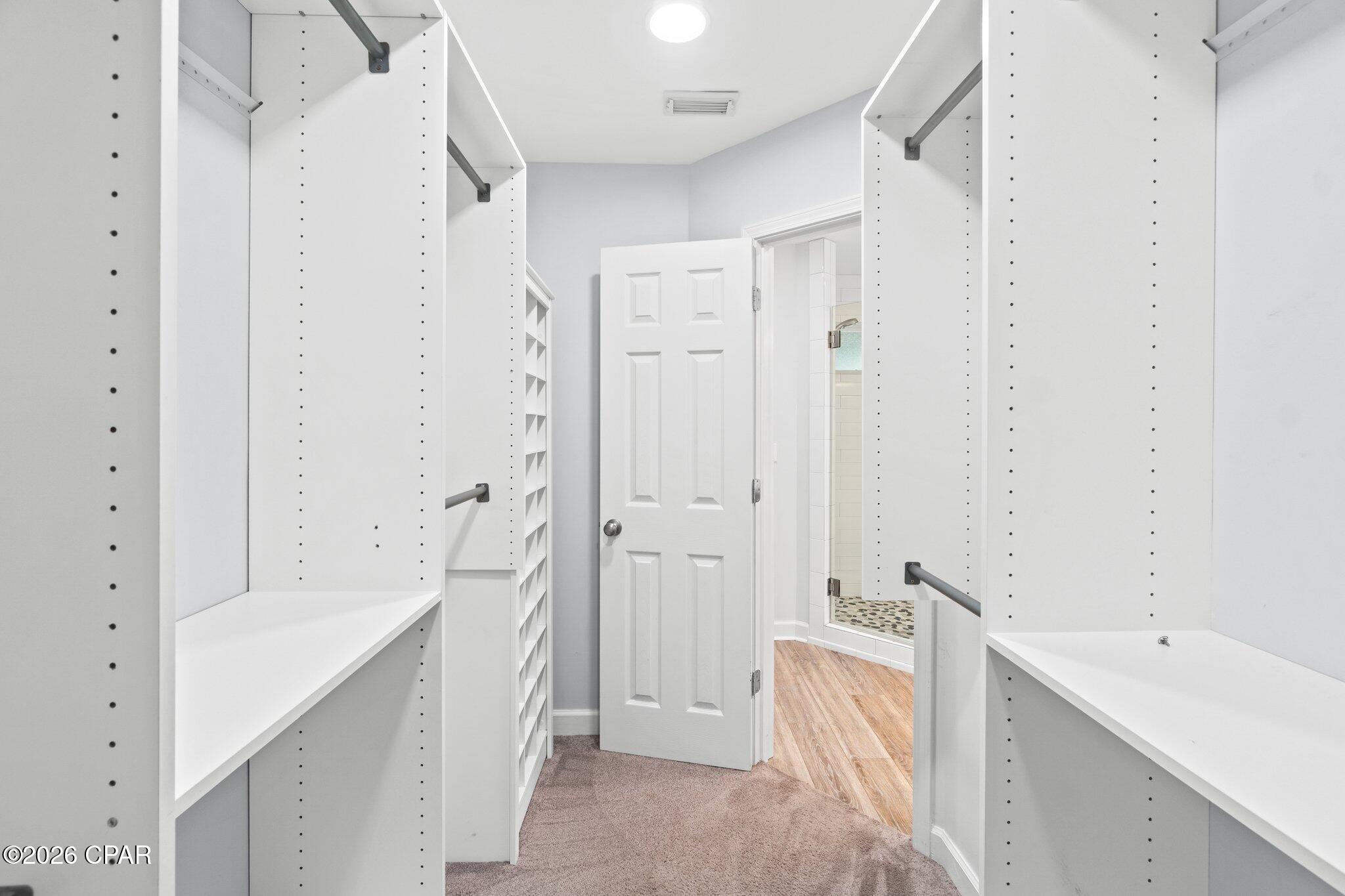 Listing photo id 21 for 136 Derby Woods Drive