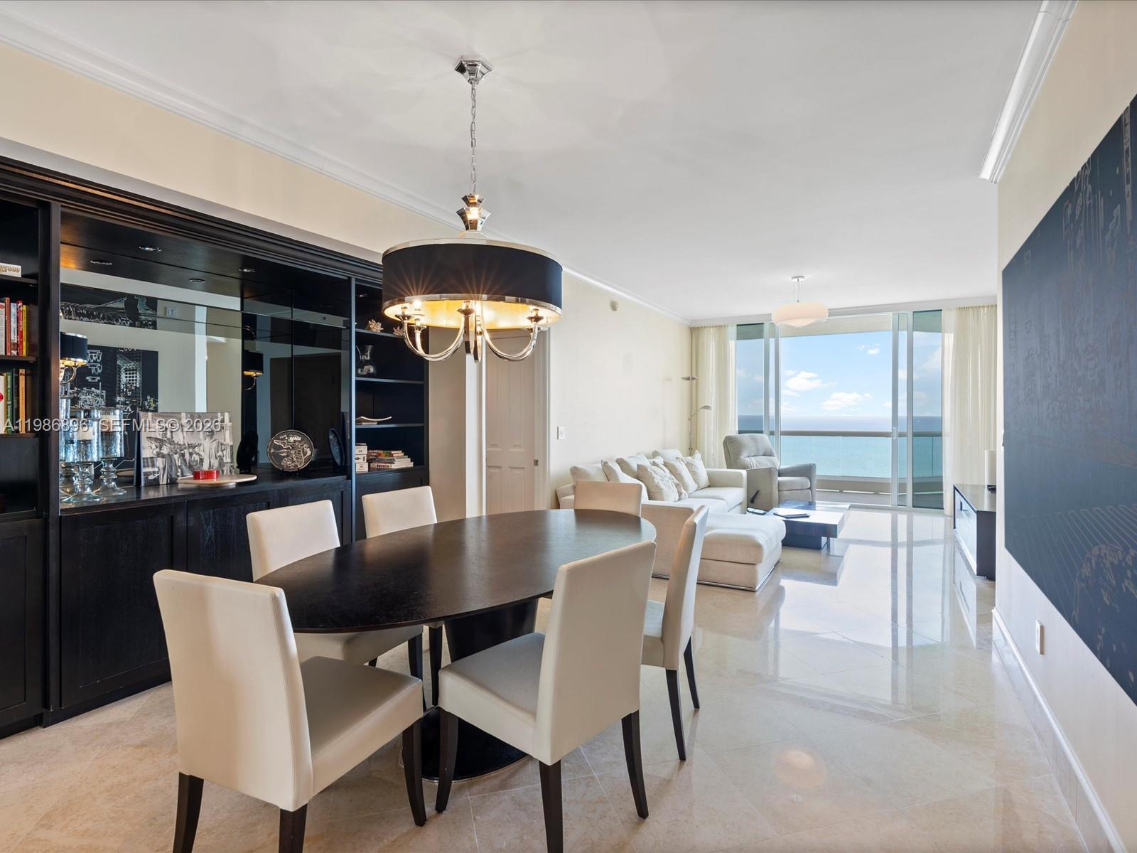 Apartamento para Alugar em Sunny Isles Beach, FL