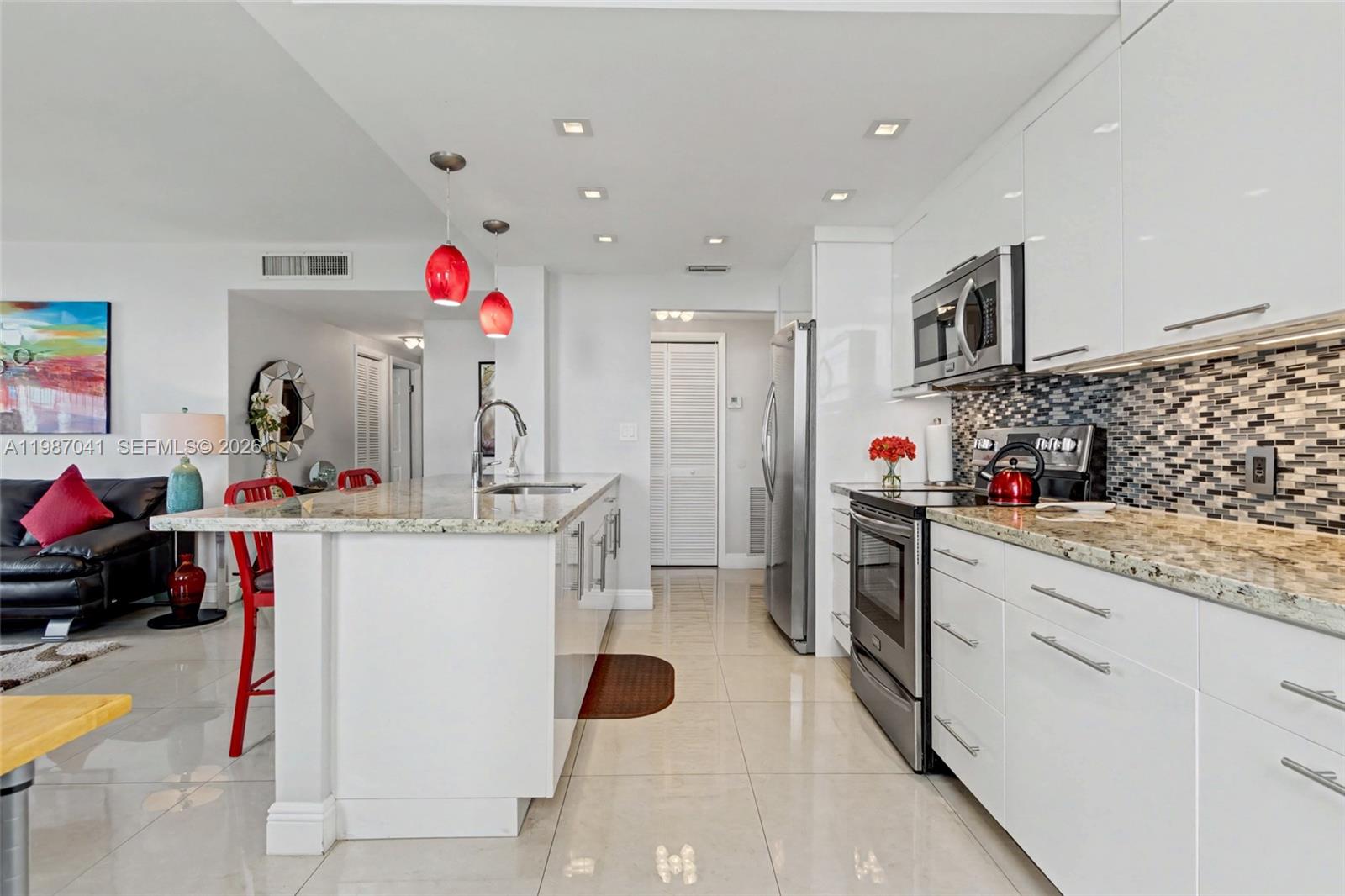 Hillcrest East No 23 Cond