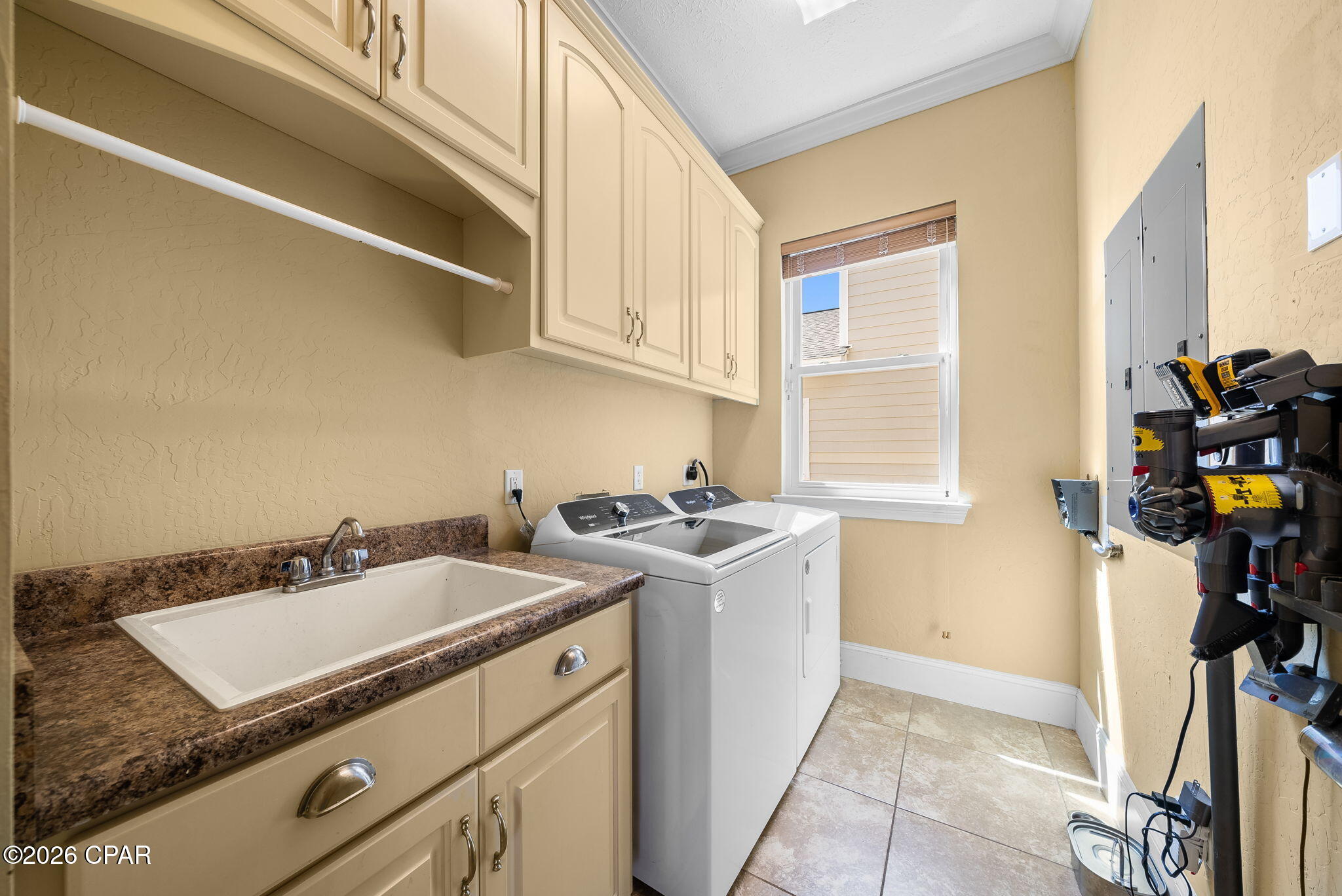 Image 42 For 3931 Indian Springs Road