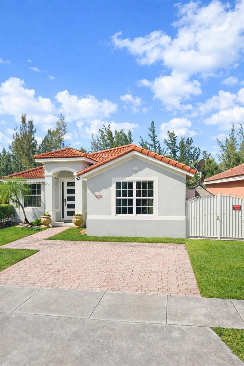 Property photo # 0