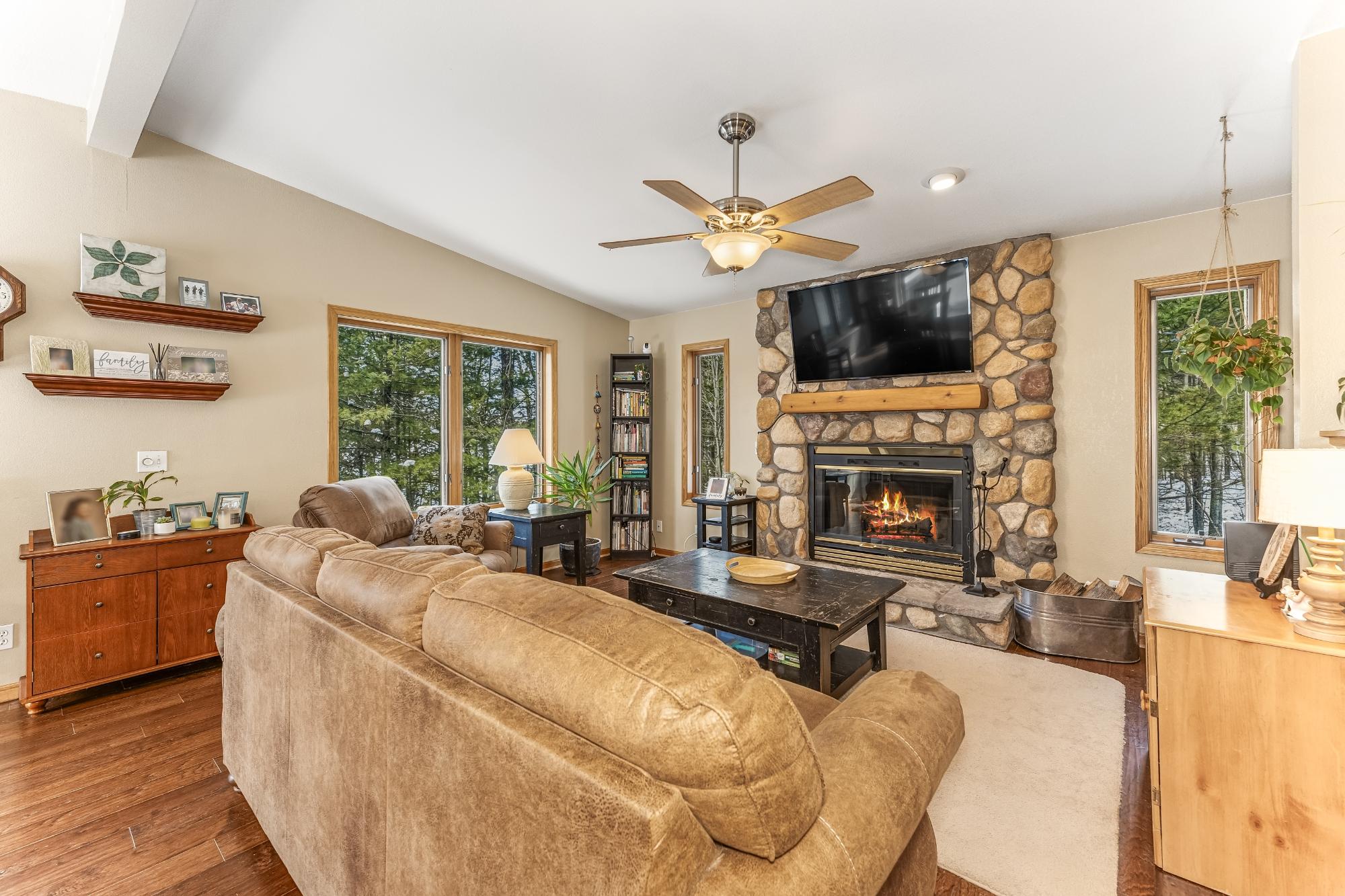 East Horsehead Lake Property 4755 Horsehead Lake Rd Photo 6