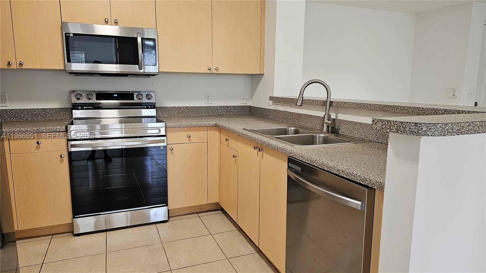 Property photo # 9