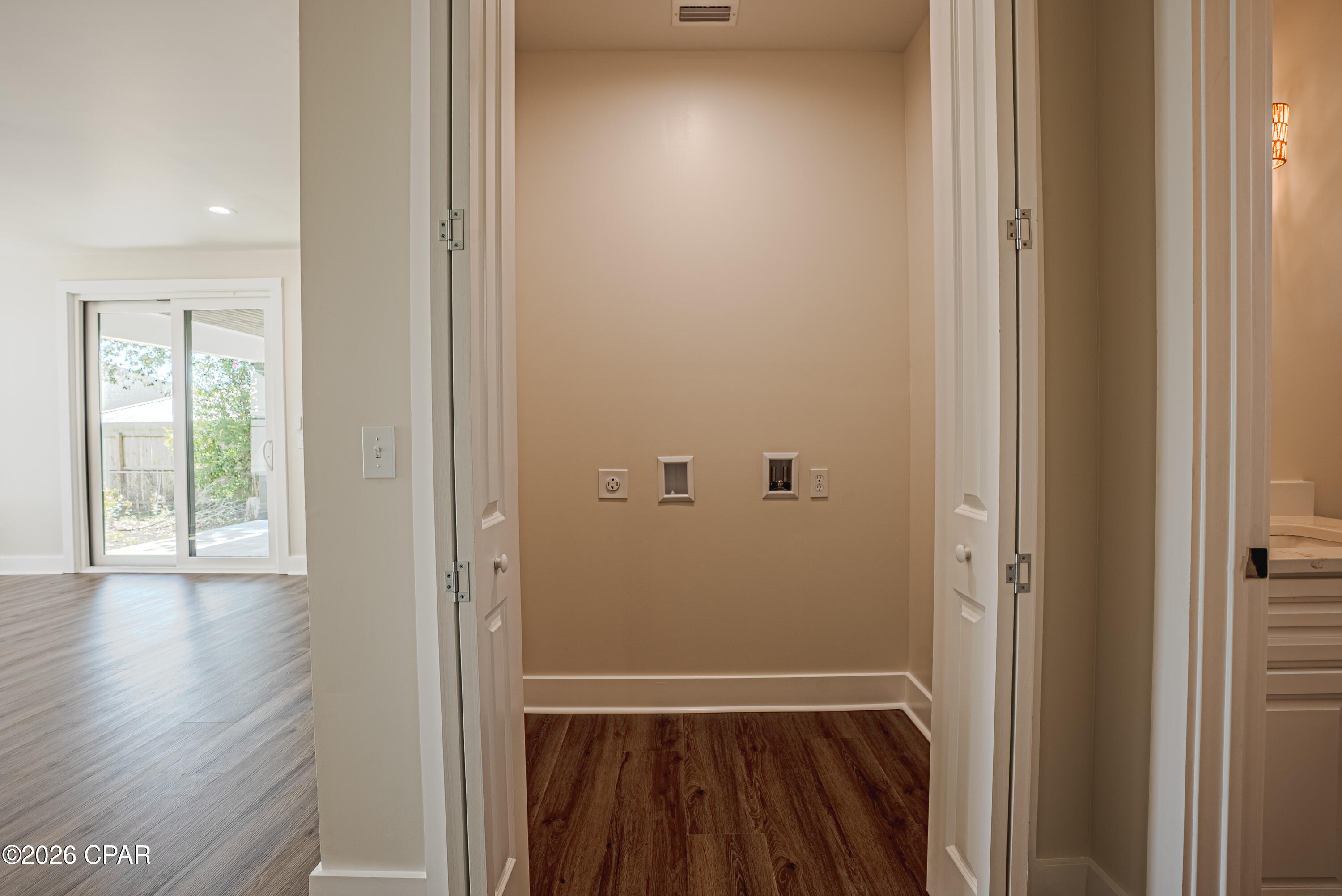 Image 42 For 615 Sea Breeze Drive