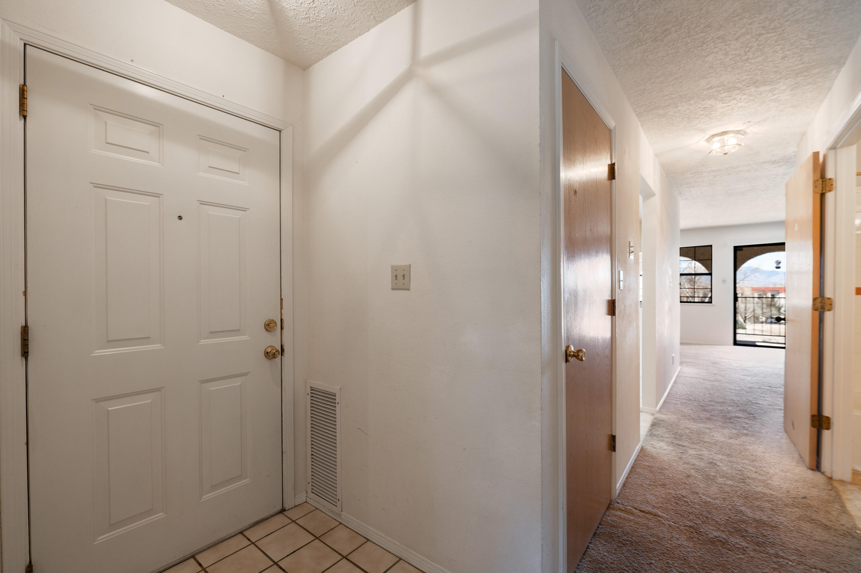 Homes for sale in Rio Rancho, NM | 833 Country Club Dr Se #APT 2A, Rio Rancho, NM 87124 | MLS# 1100334