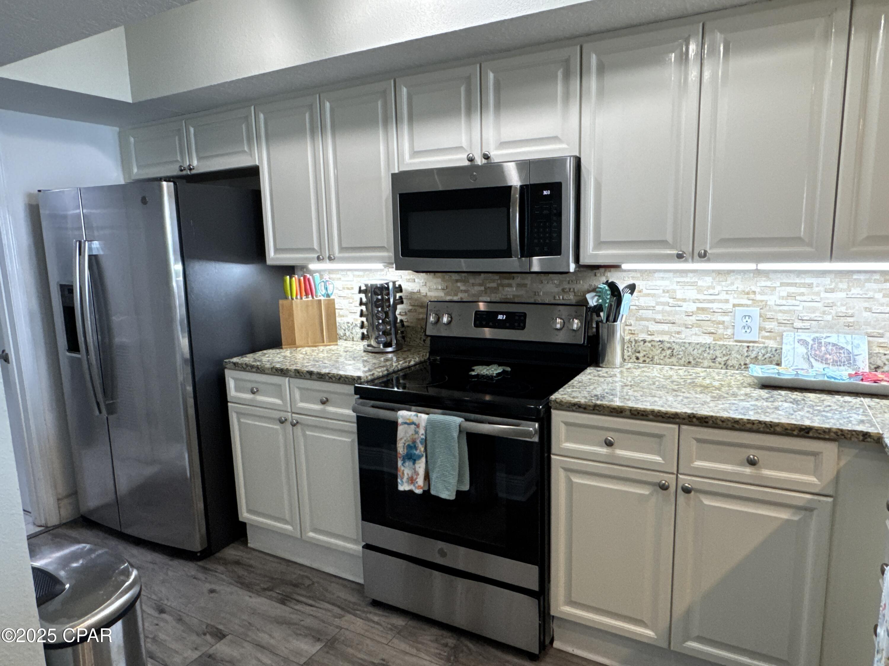 Image 19 For 14701 Front Beach Road 330