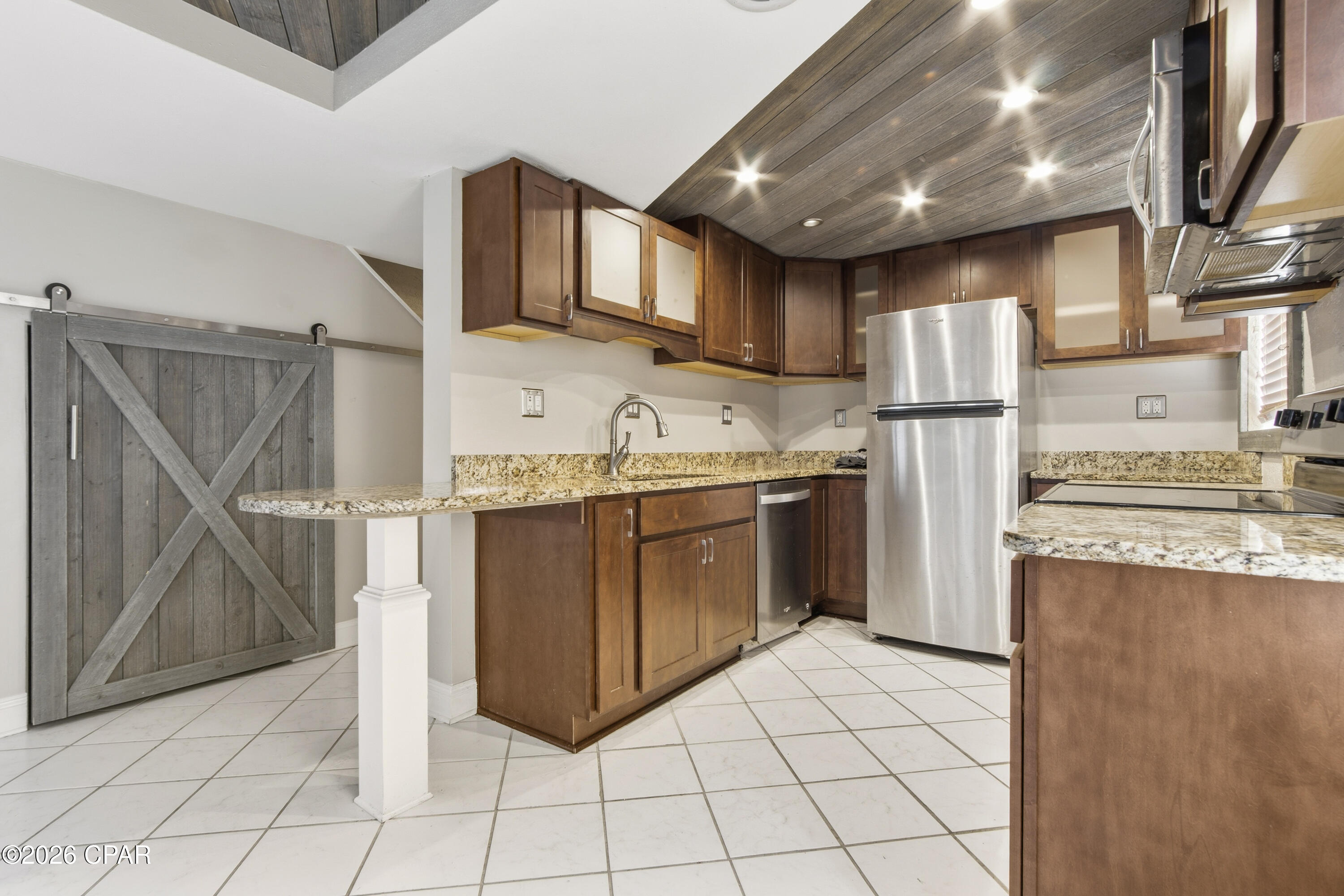 Image 22 For 6901 Lagoon Drive 10