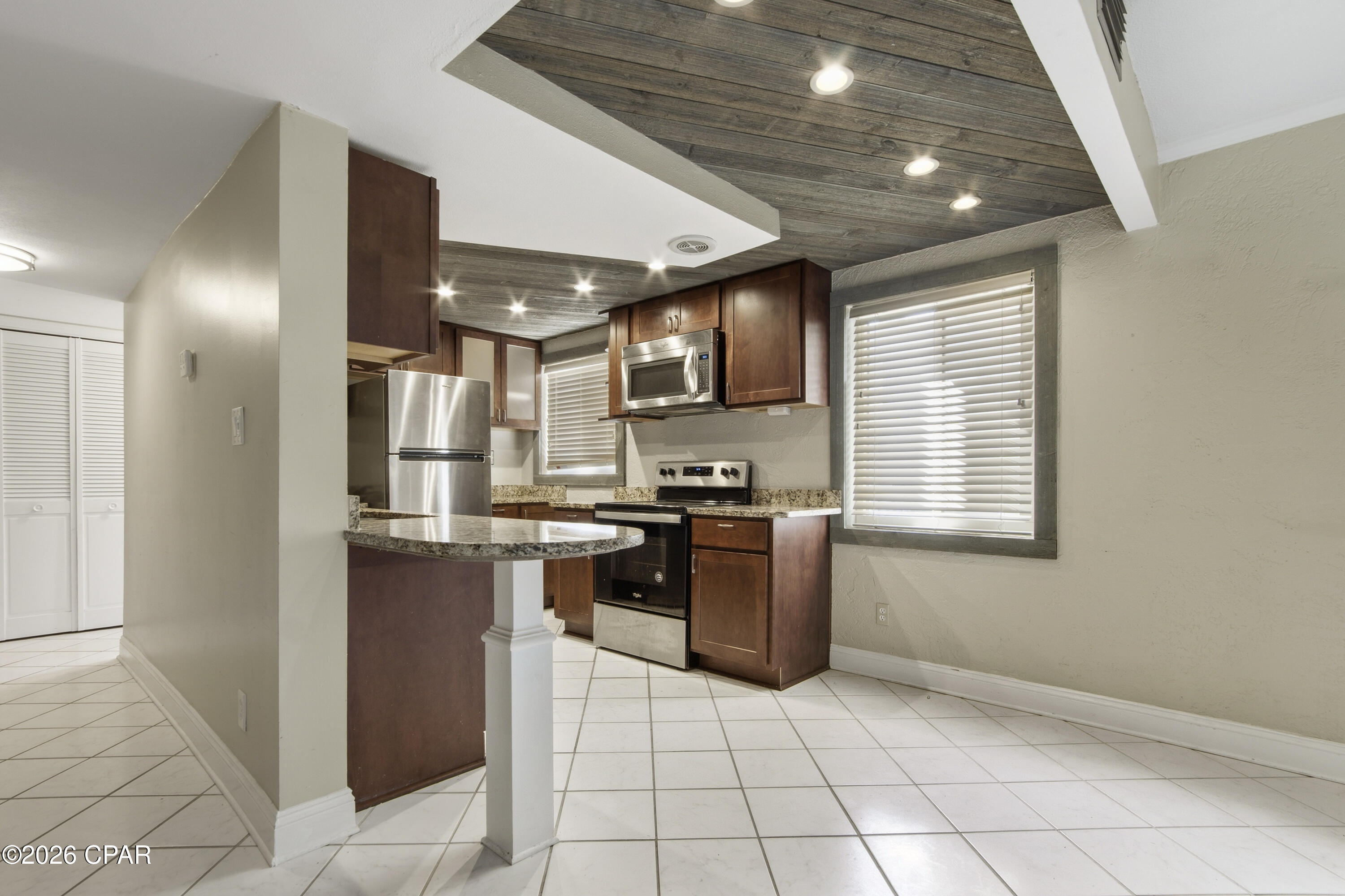 Image 28 For 6901 Lagoon Drive 10